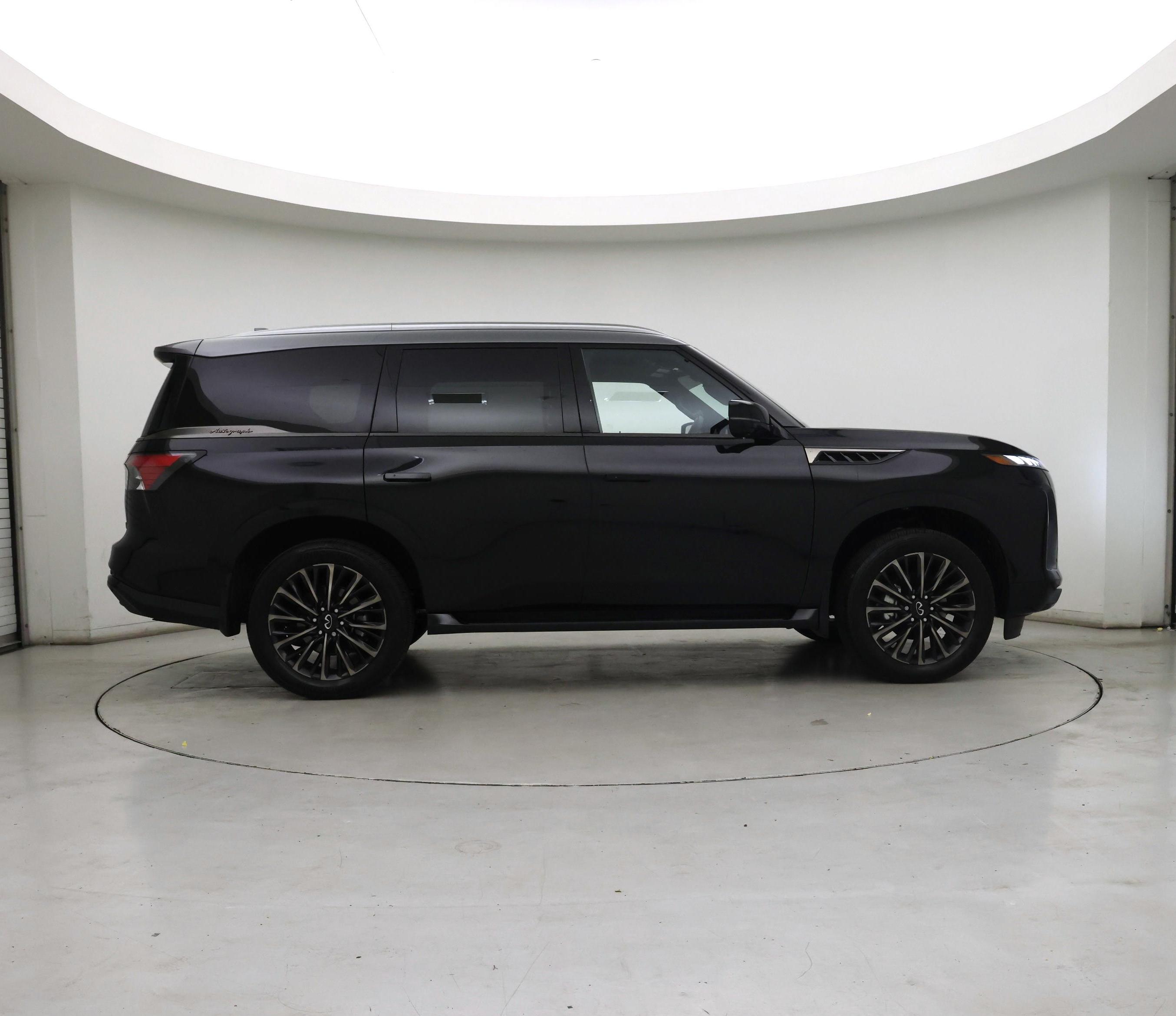 Thumbnail: 2025 INFINITI QX80 - 7