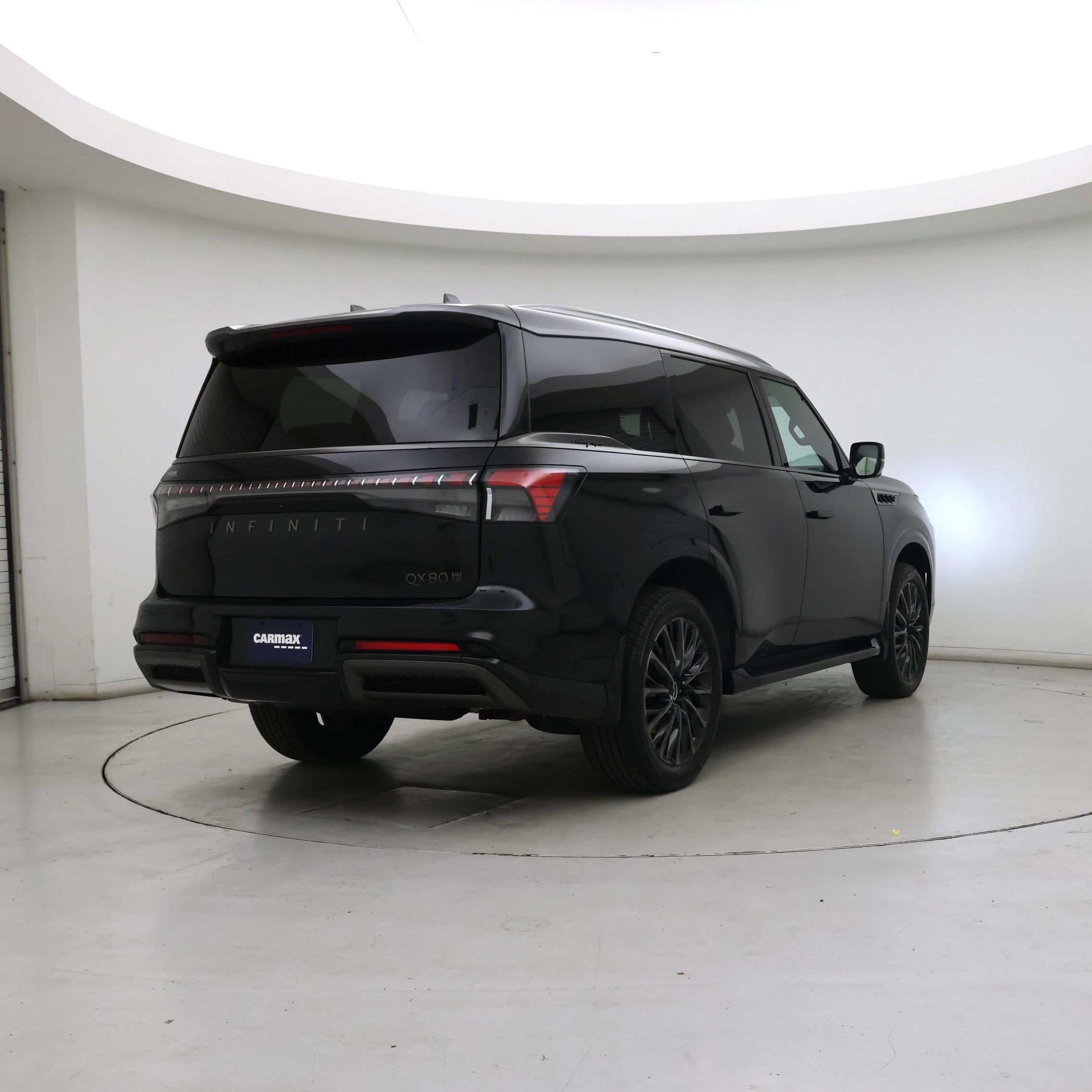 Thumbnail: 2025 INFINITI QX80 - 8