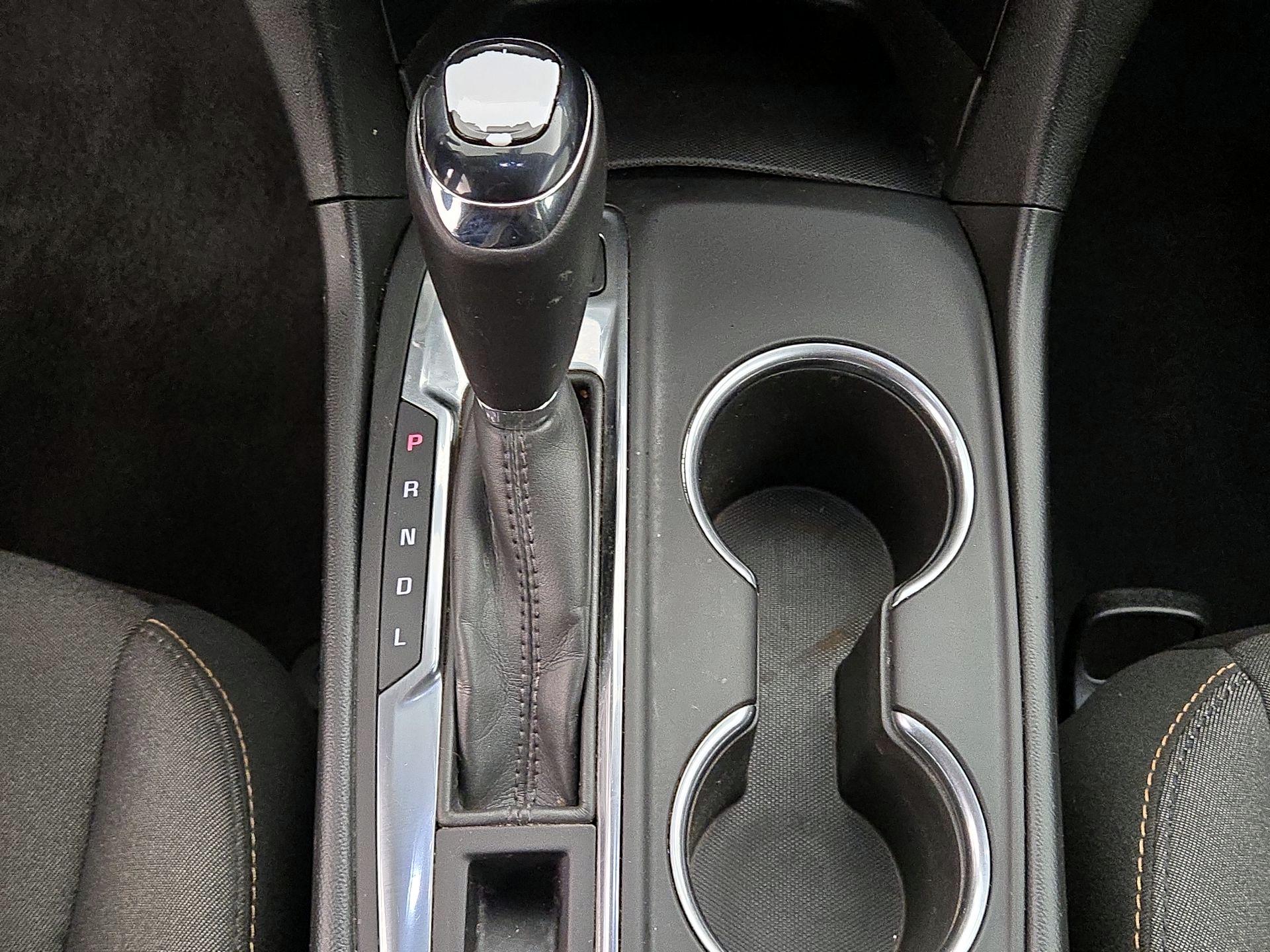 Thumbnail: 2018 Chevrolet Equinox - 16