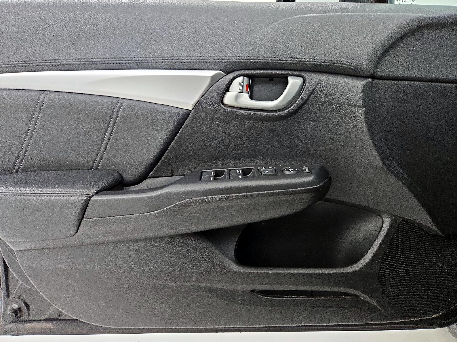 Thumbnail: 2015 Honda Civic - 12