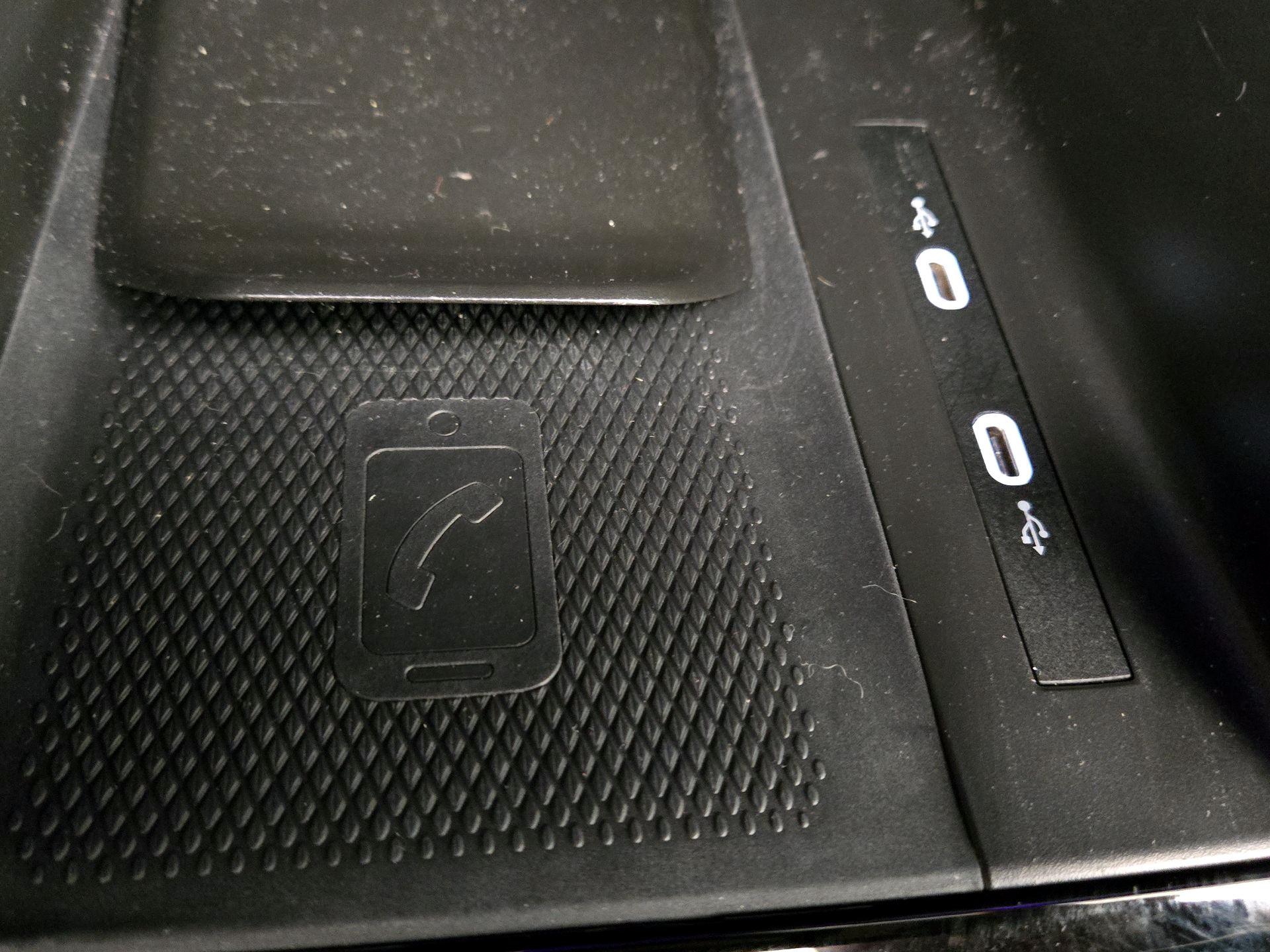 Thumbnail: 2023 Volkswagen ID.4 - 18