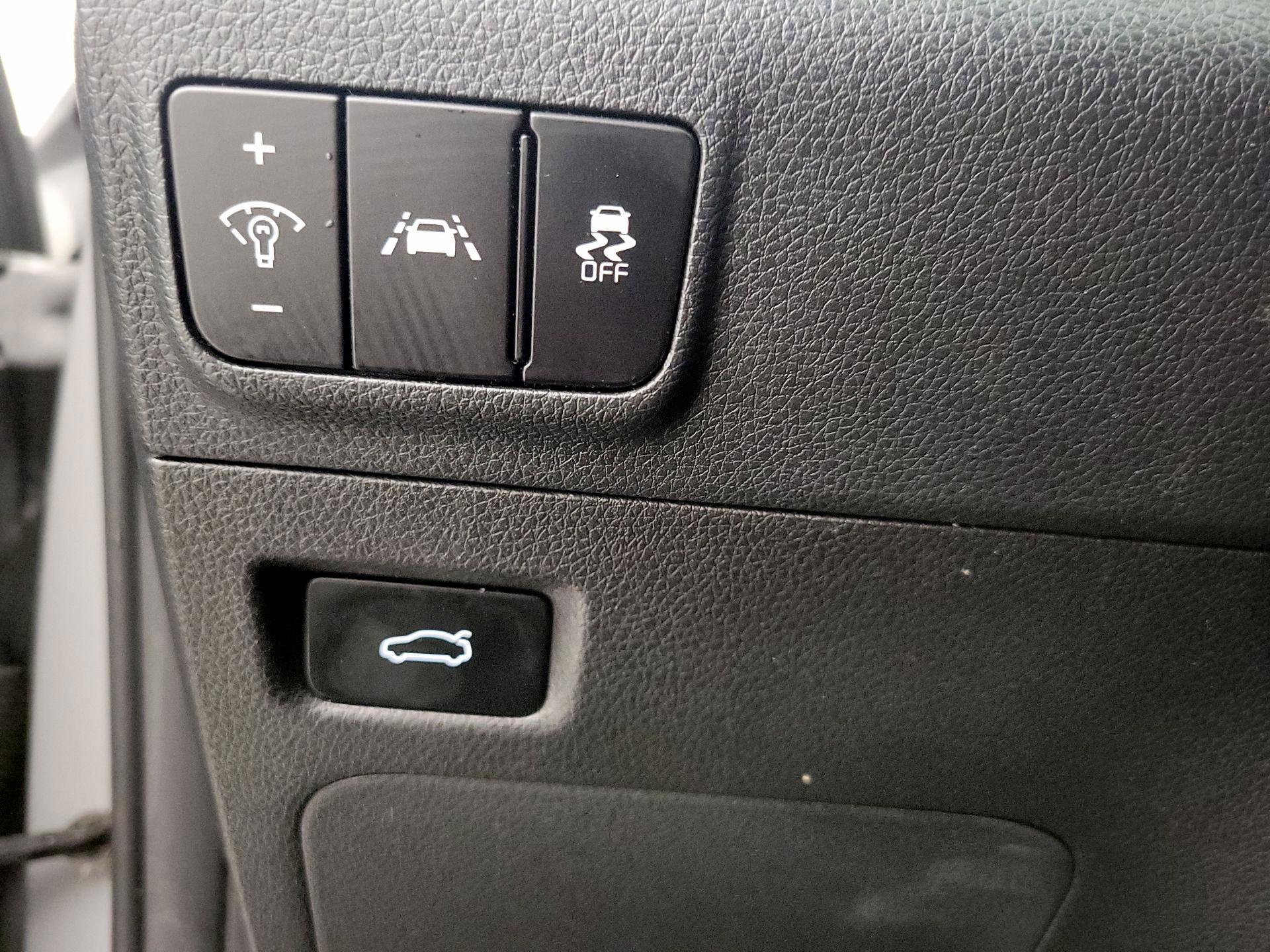 Thumbnail: 2023 Kia K5 - 13