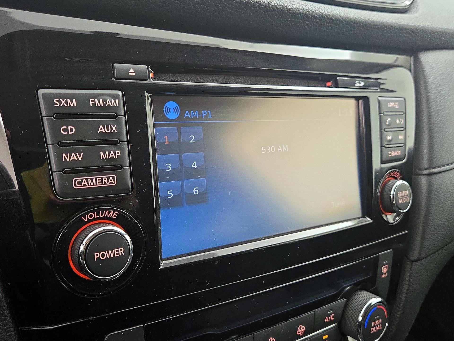 Thumbnail: 2017 Nissan Rogue - 15