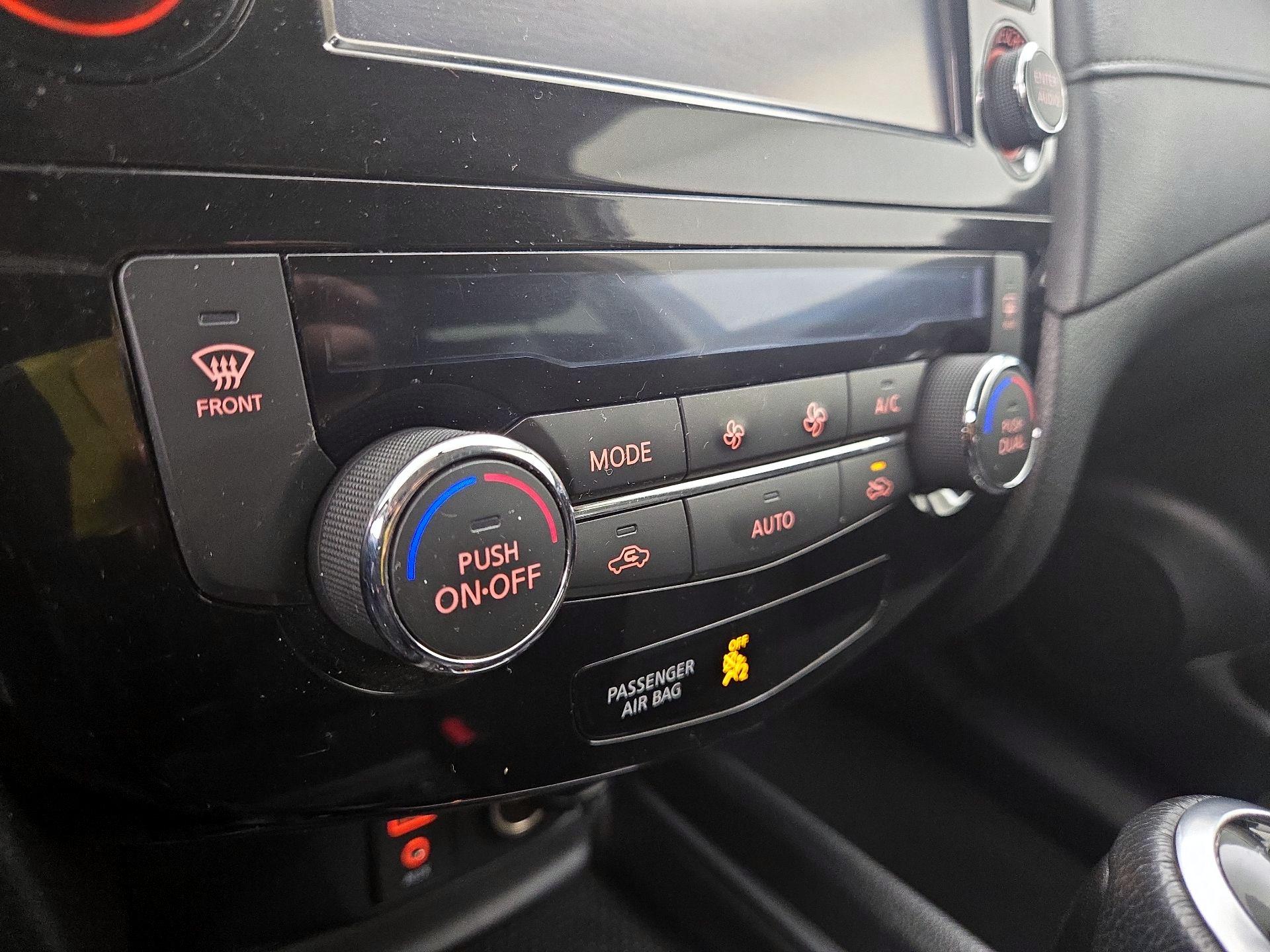 Thumbnail: 2017 Nissan Rogue - 16