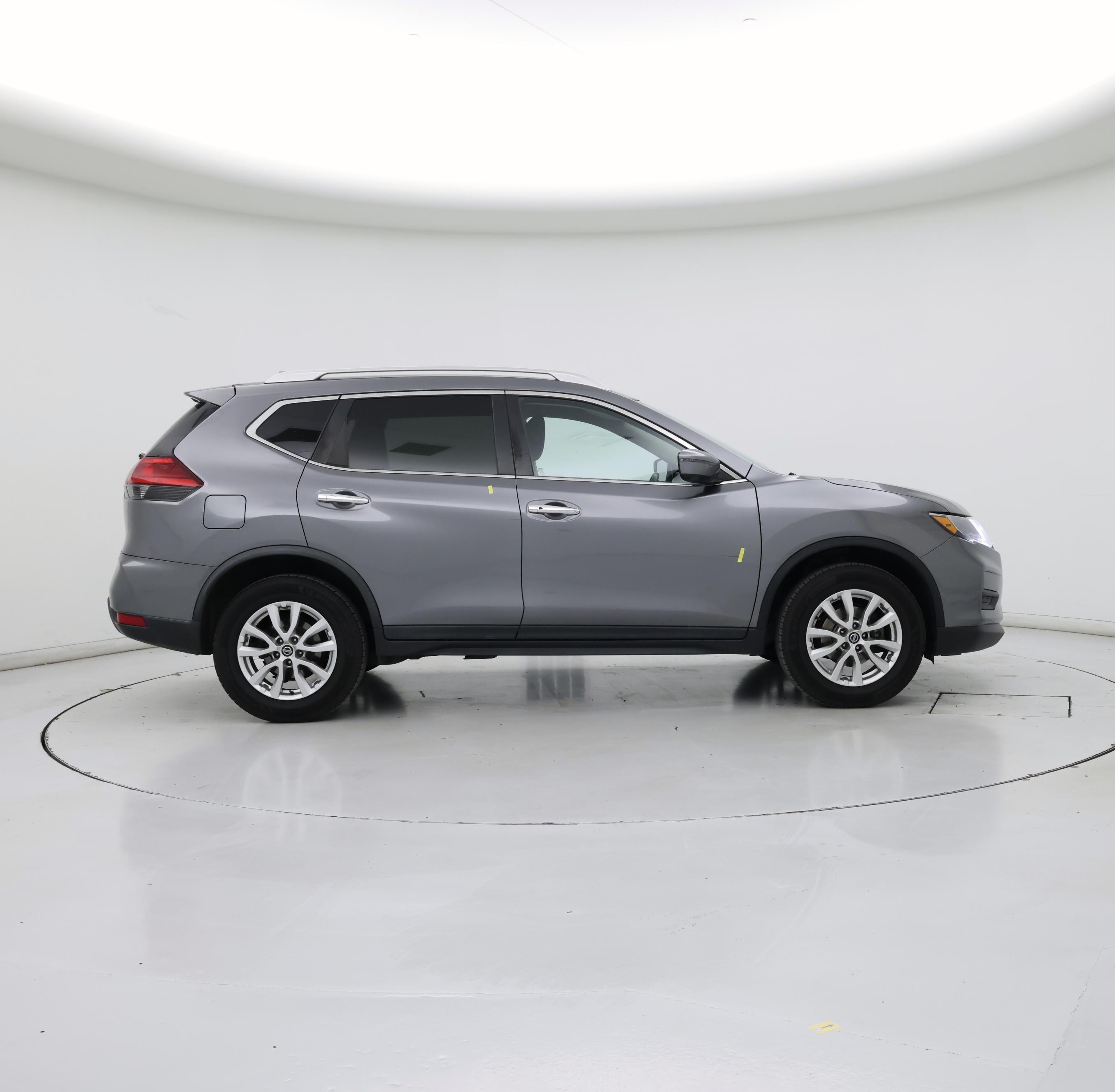 Thumbnail: 2017 Nissan Rogue - 7