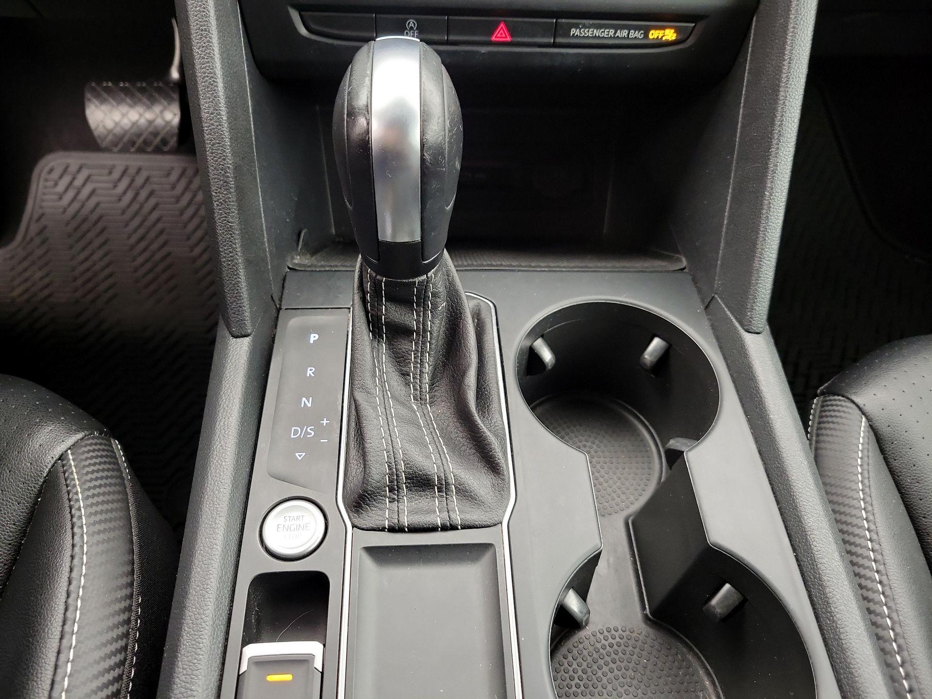 Thumbnail: 2022 Volkswagen Atlas - 17