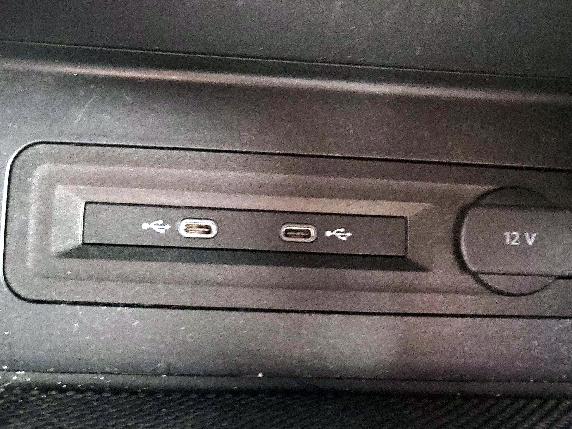 Thumbnail: 2022 Volkswagen Atlas - 18