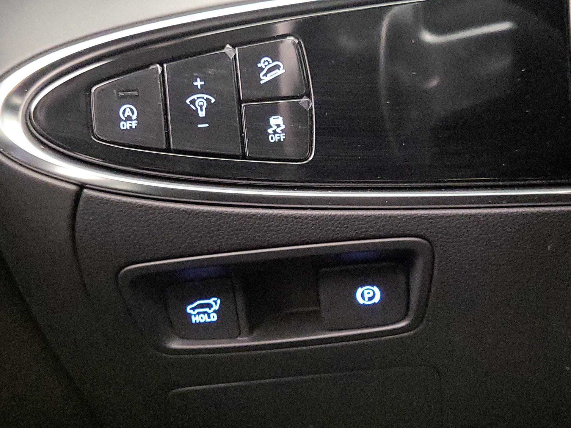 Thumbnail: 2024 Genesis GV70 - 13