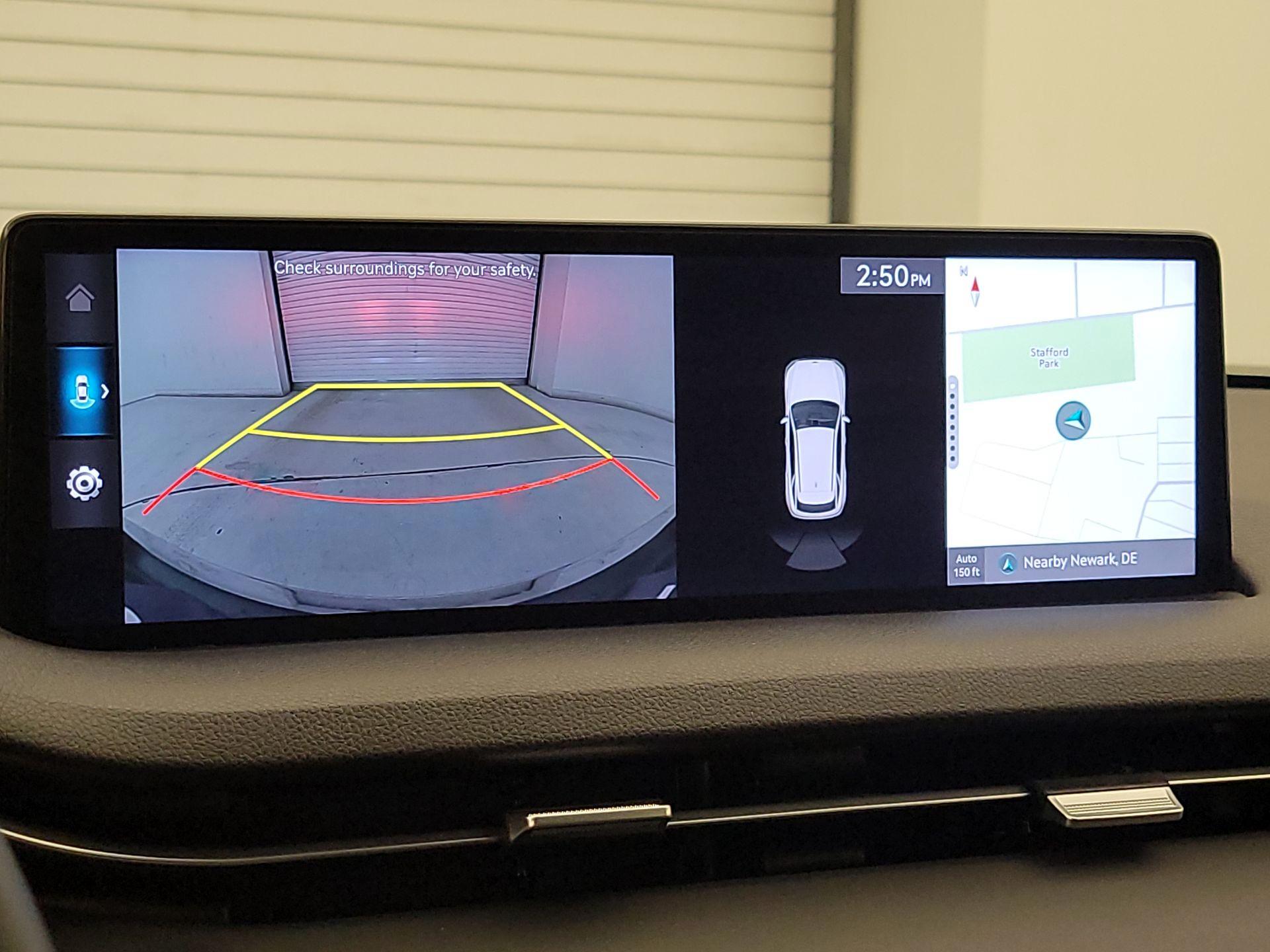 Thumbnail: 2024 Genesis GV70 - 15