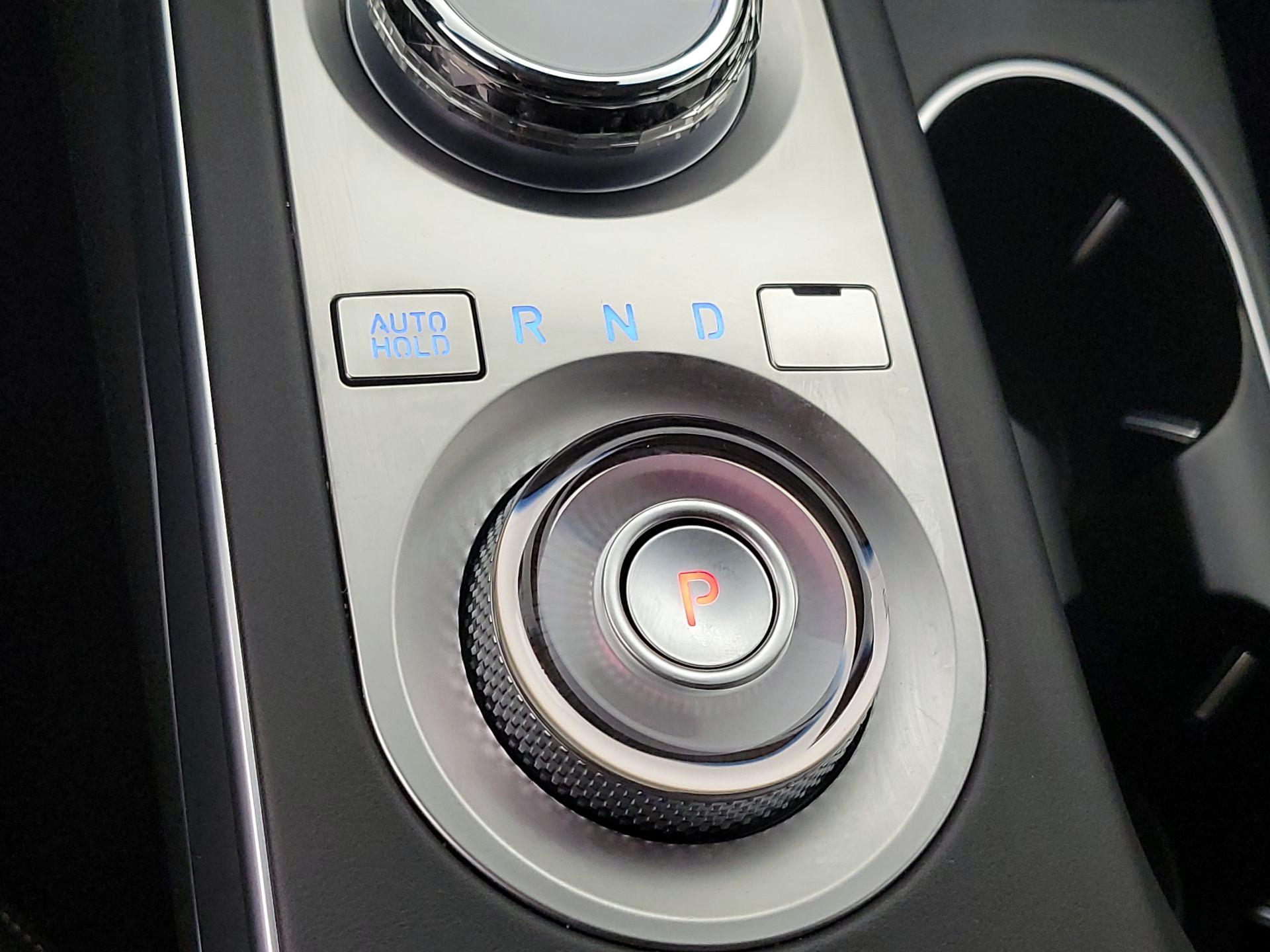 Thumbnail: 2024 Genesis GV70 - 18