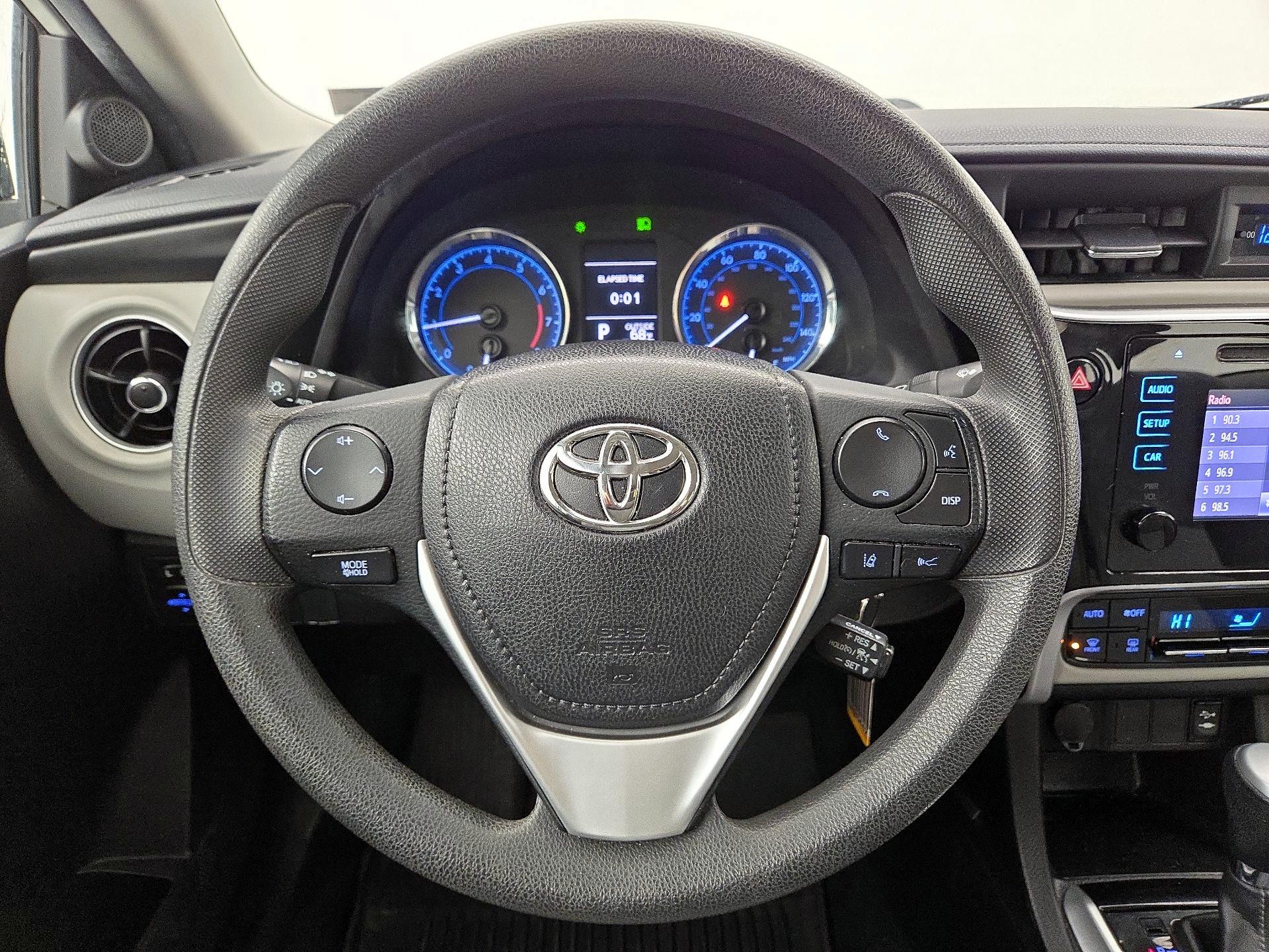 Thumbnail: 2018 Toyota Corolla - 10