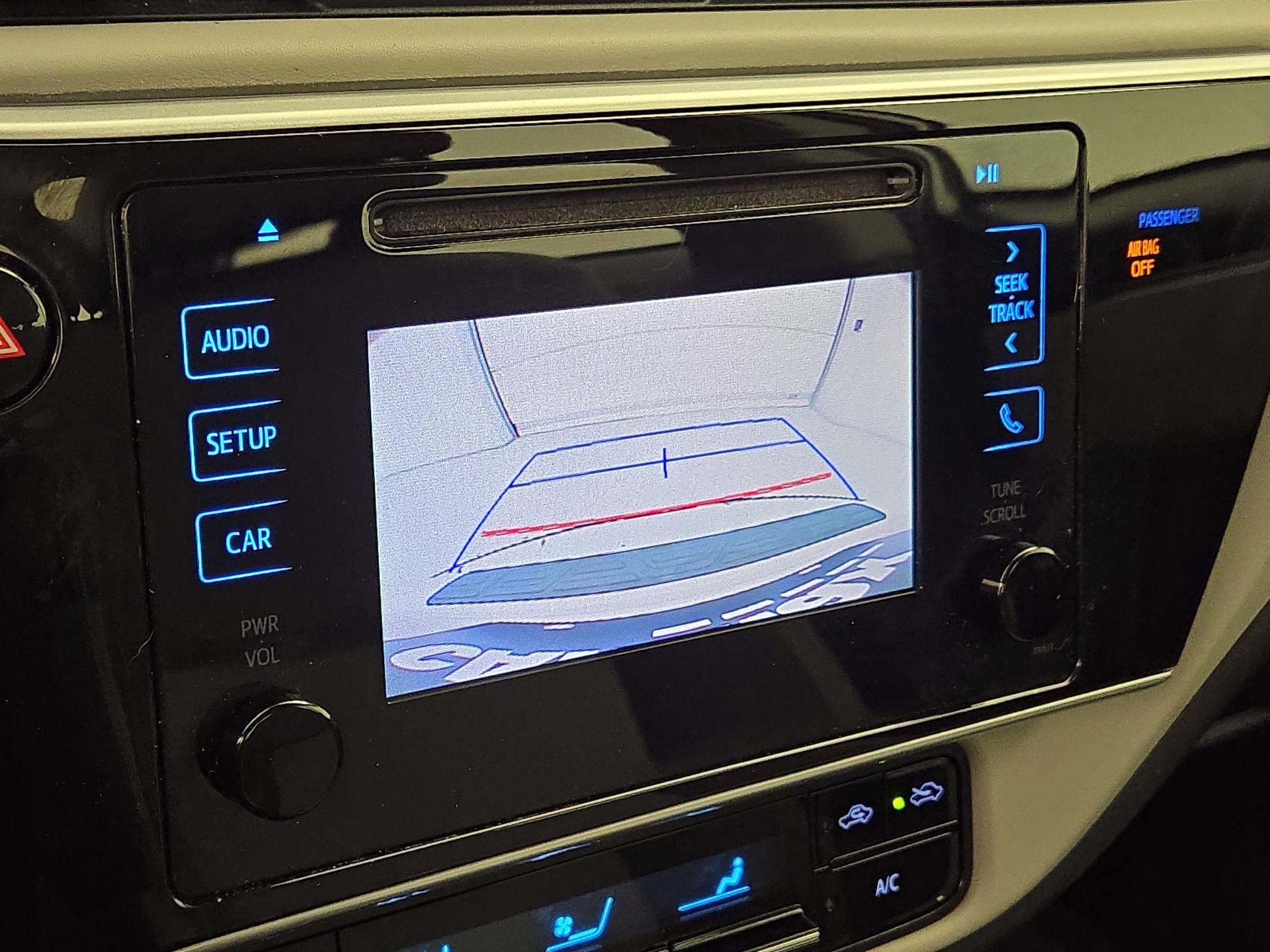 Thumbnail: 2018 Toyota Corolla - 14