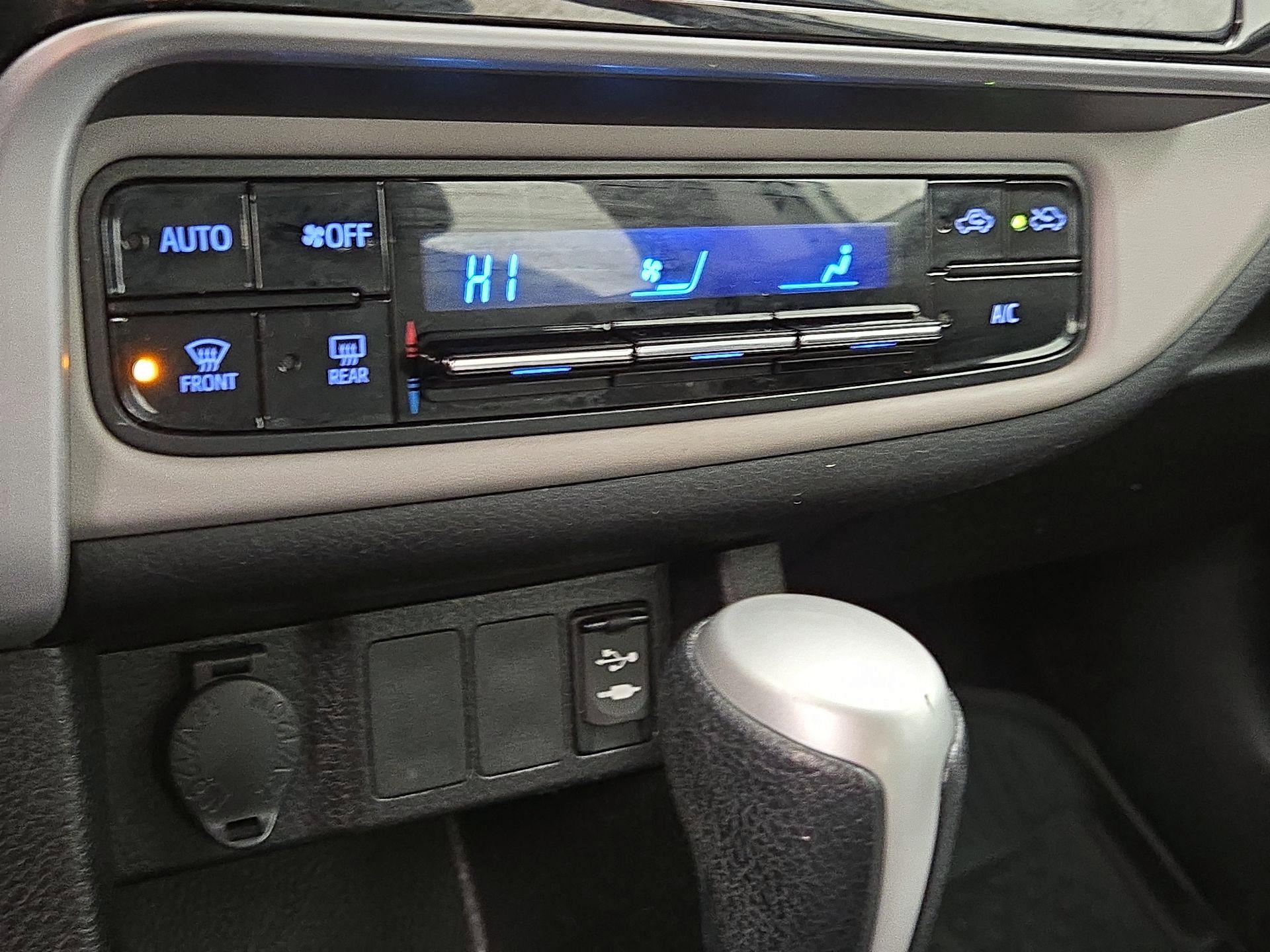 Thumbnail: 2018 Toyota Corolla - 16