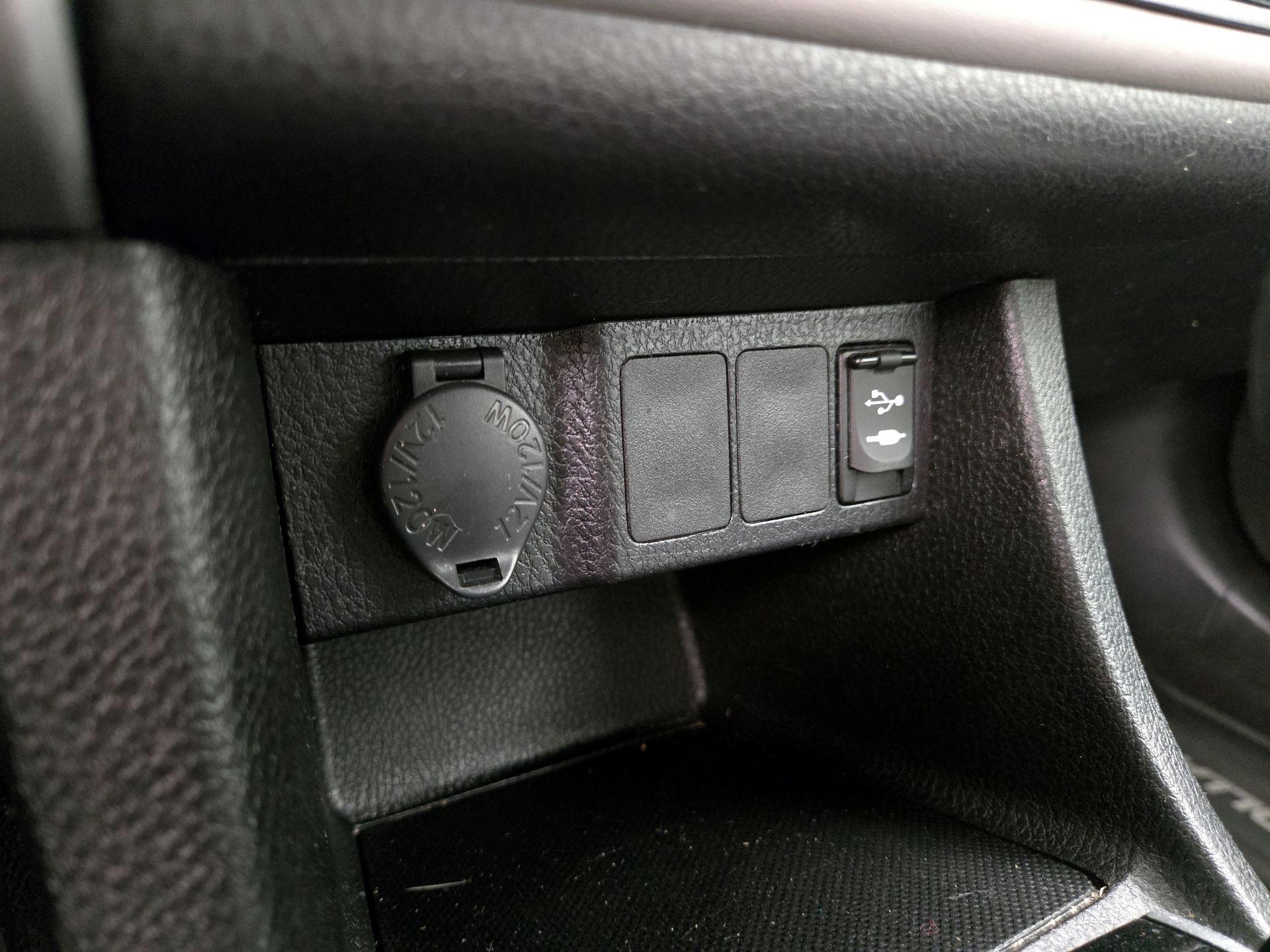 Thumbnail: 2018 Toyota Corolla - 18