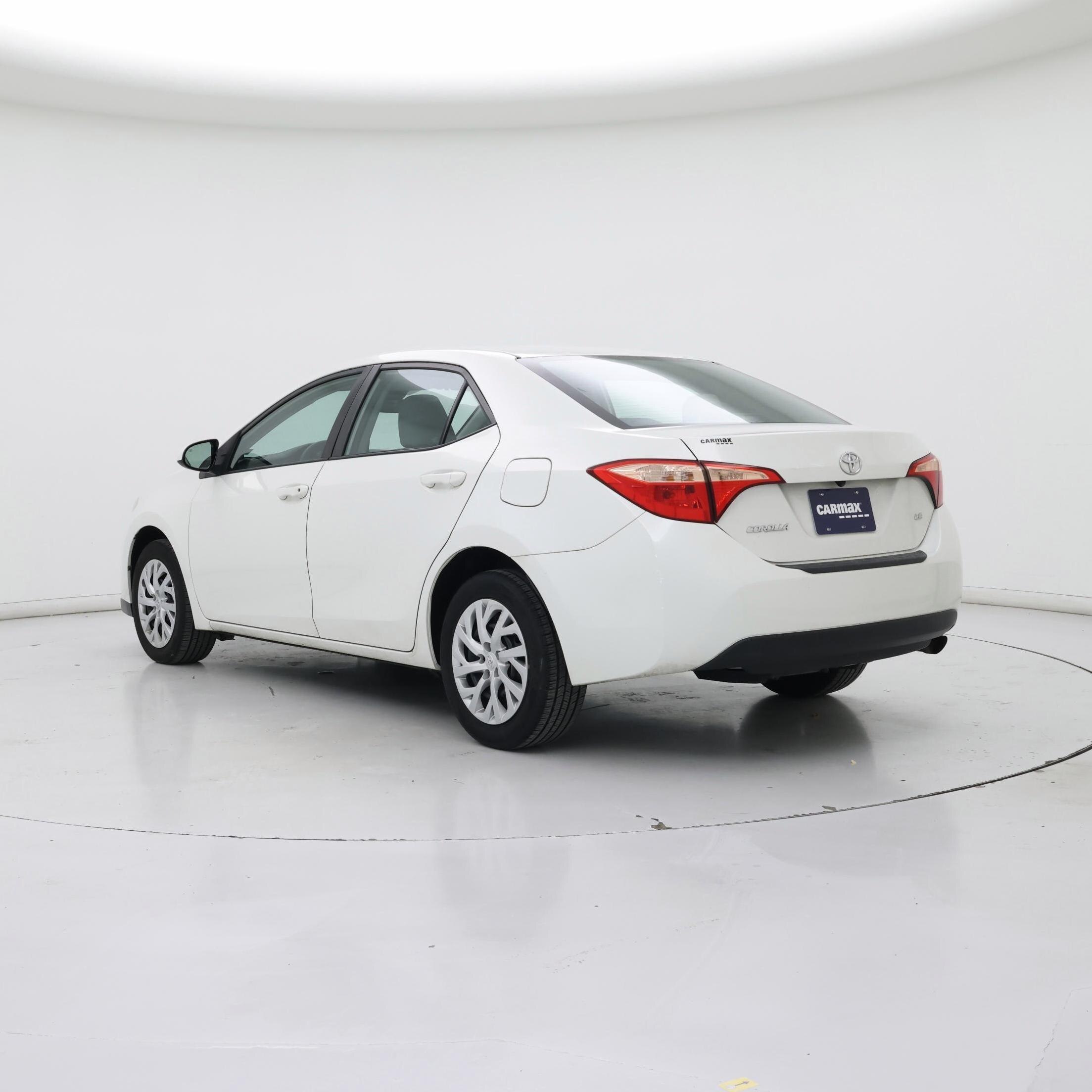 Thumbnail: 2018 Toyota Corolla - 2