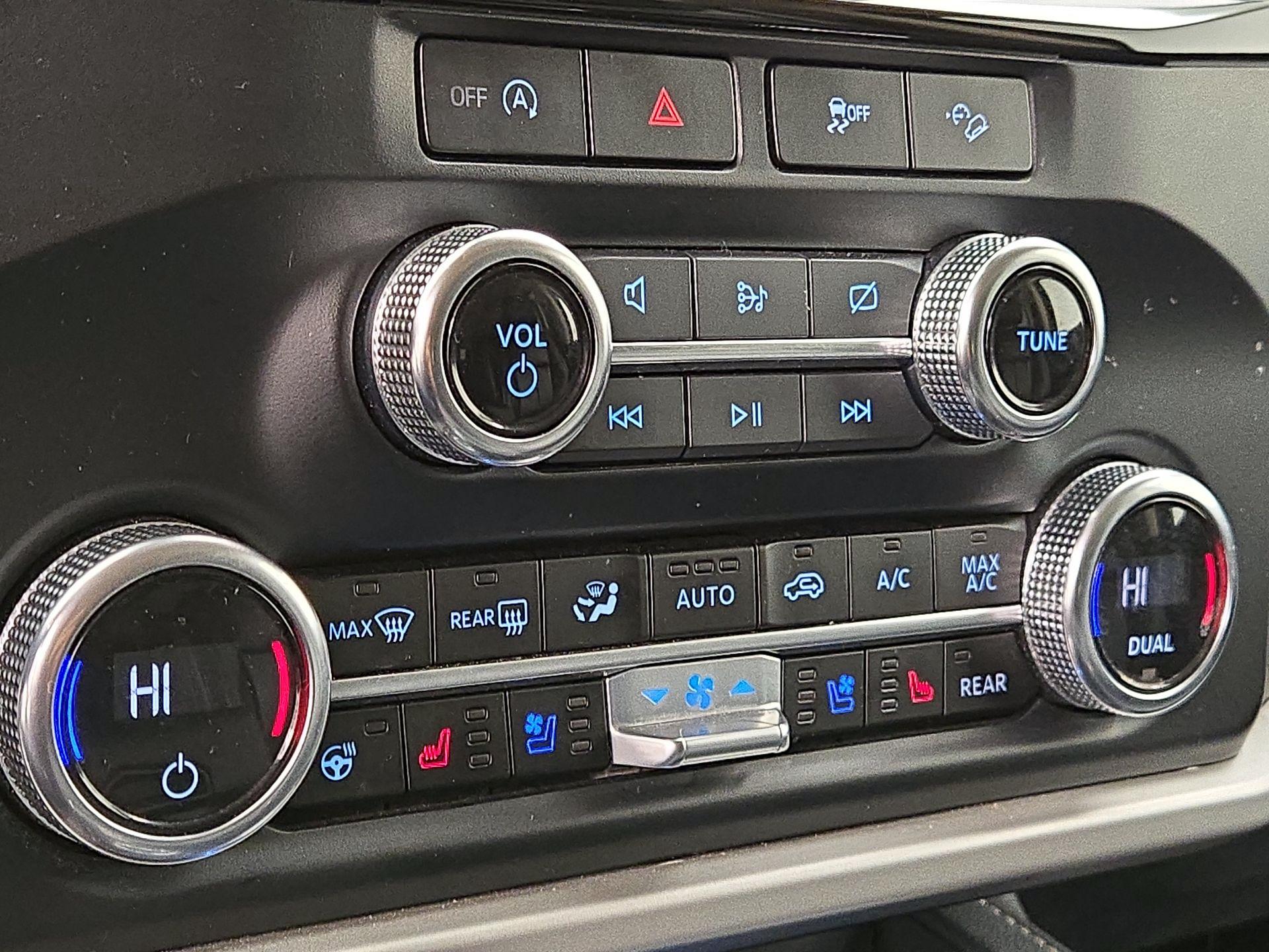 Thumbnail: 2023 Ford Expedition - 17