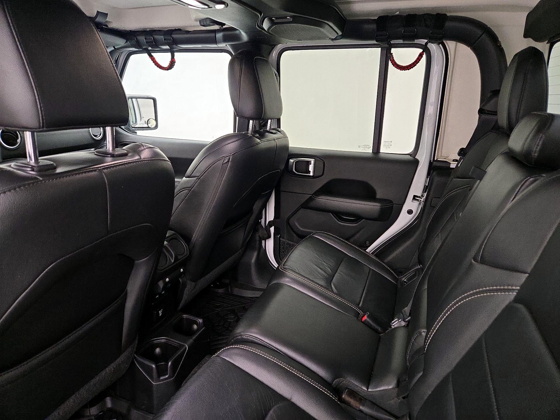 Thumbnail: 2020 Jeep Gladiator - 20