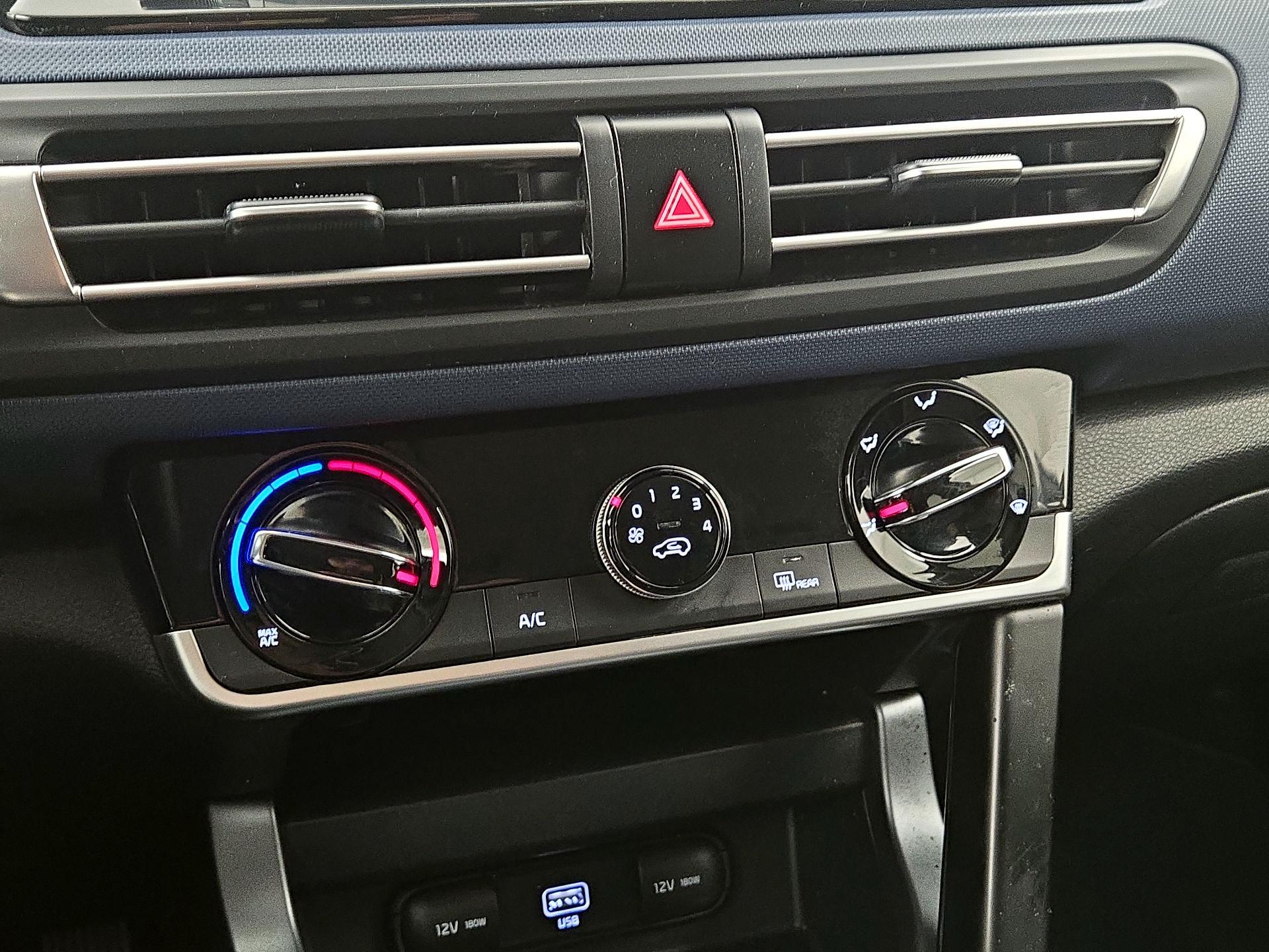 Thumbnail: 2021 Kia Seltos - 16