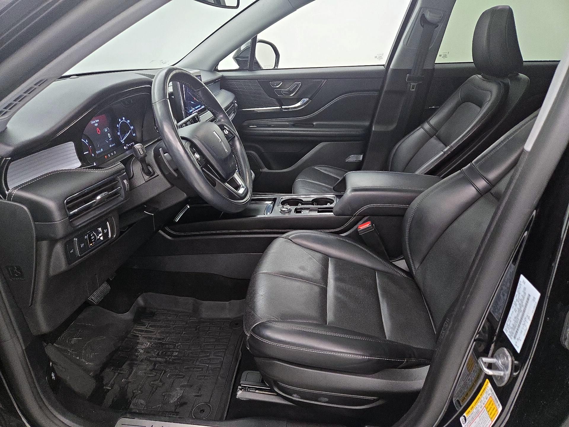 Thumbnail: 2022 Lincoln Corsair - 11