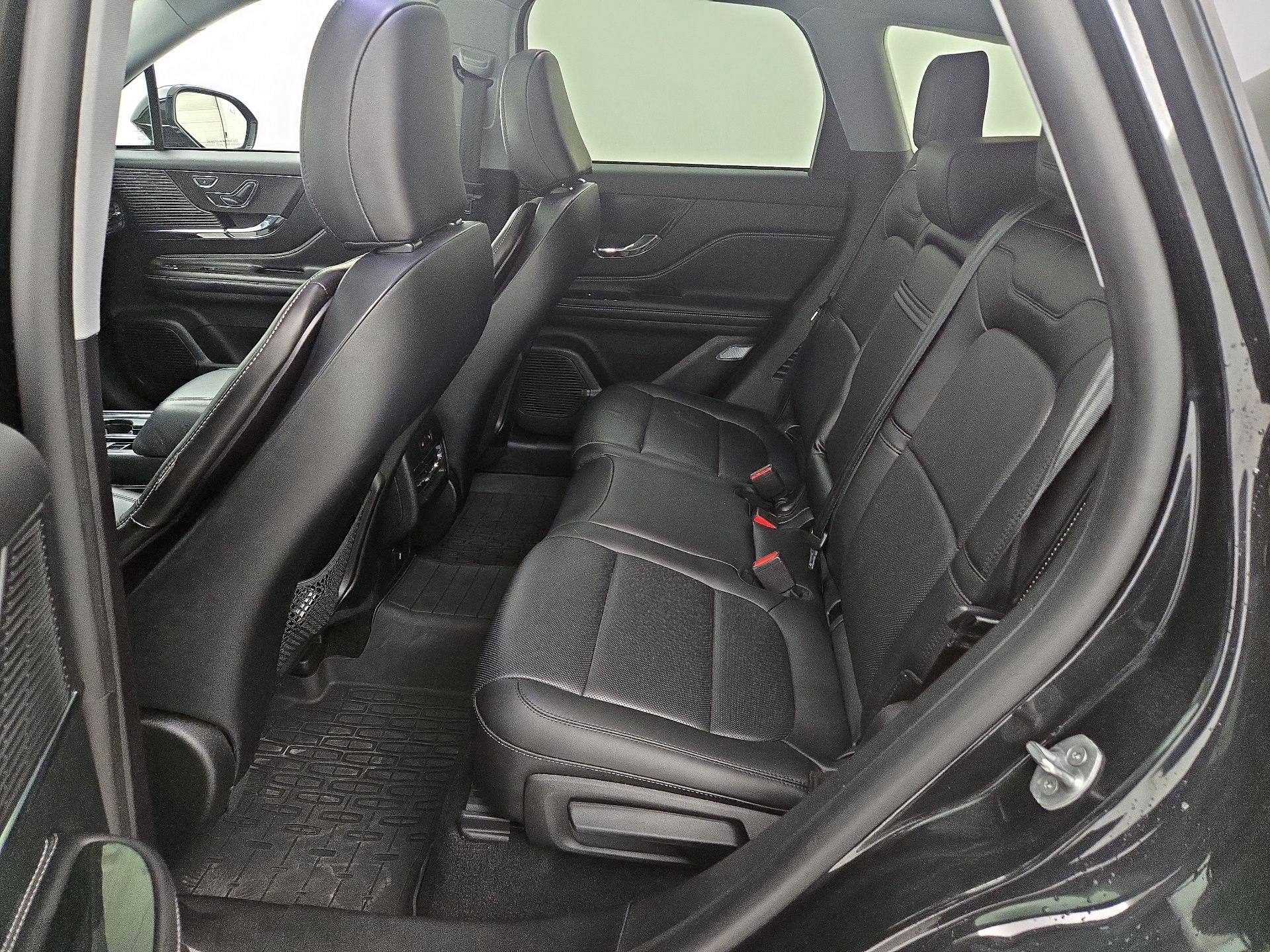 Thumbnail: 2022 Lincoln Corsair - 20