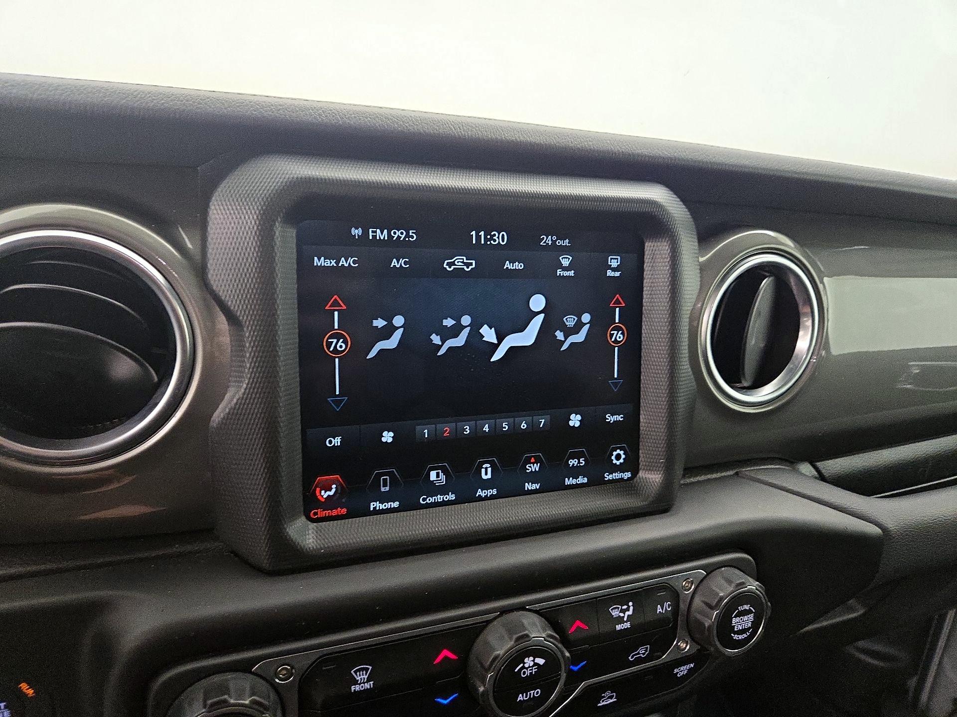 Thumbnail: 2023 Jeep Gladiator - 17