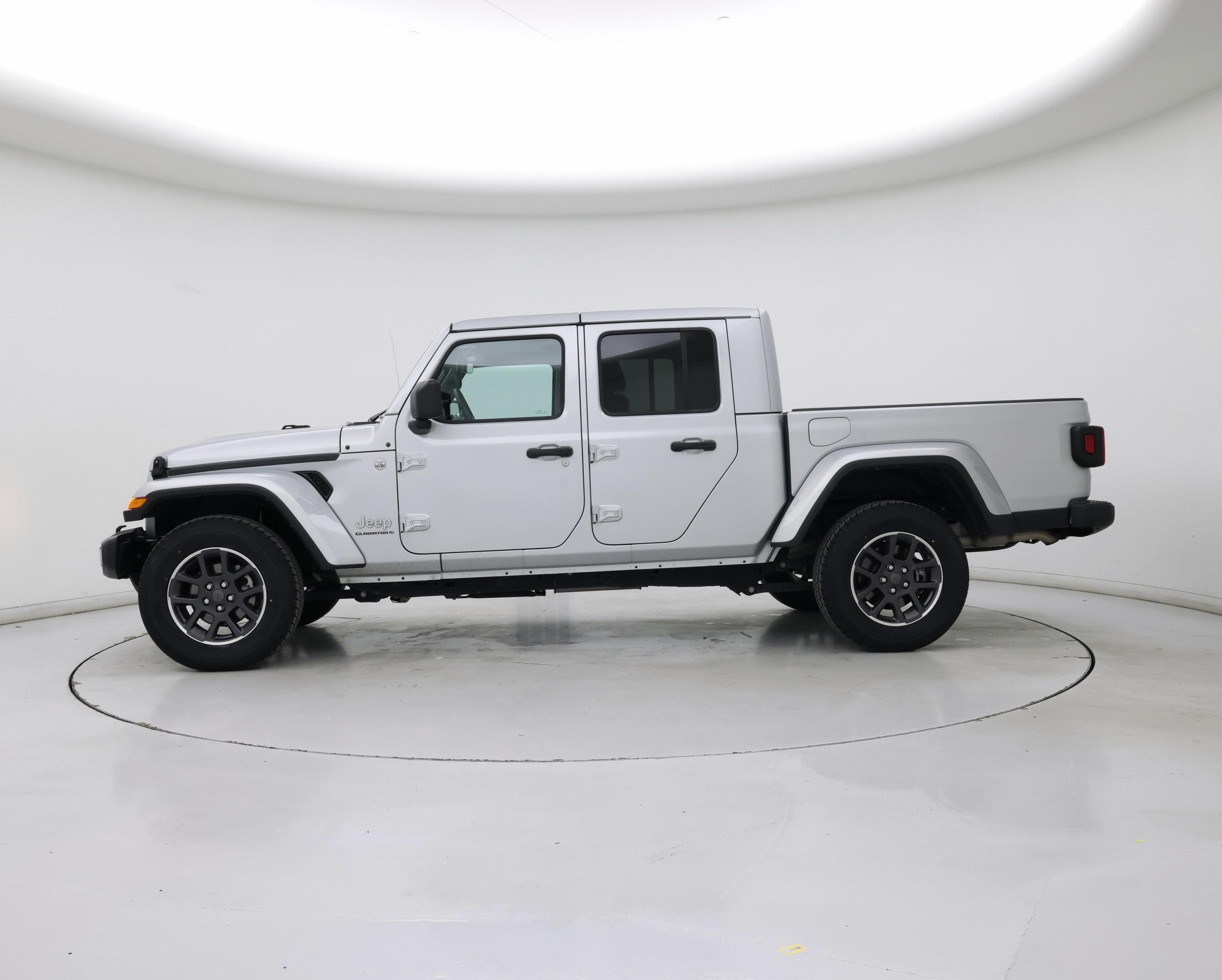 Thumbnail: 2023 Jeep Gladiator - 3