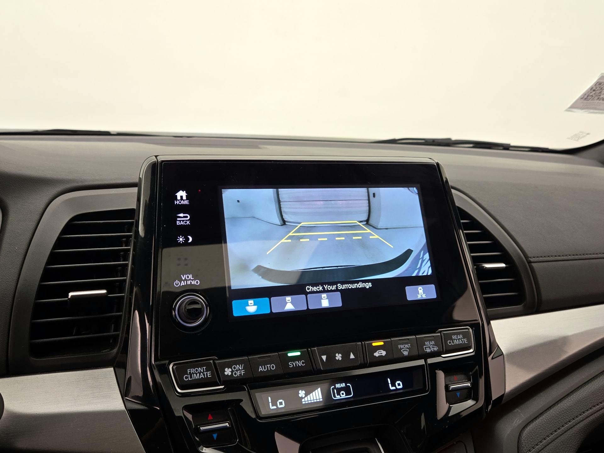 Thumbnail: 2023 Honda Odyssey - 14