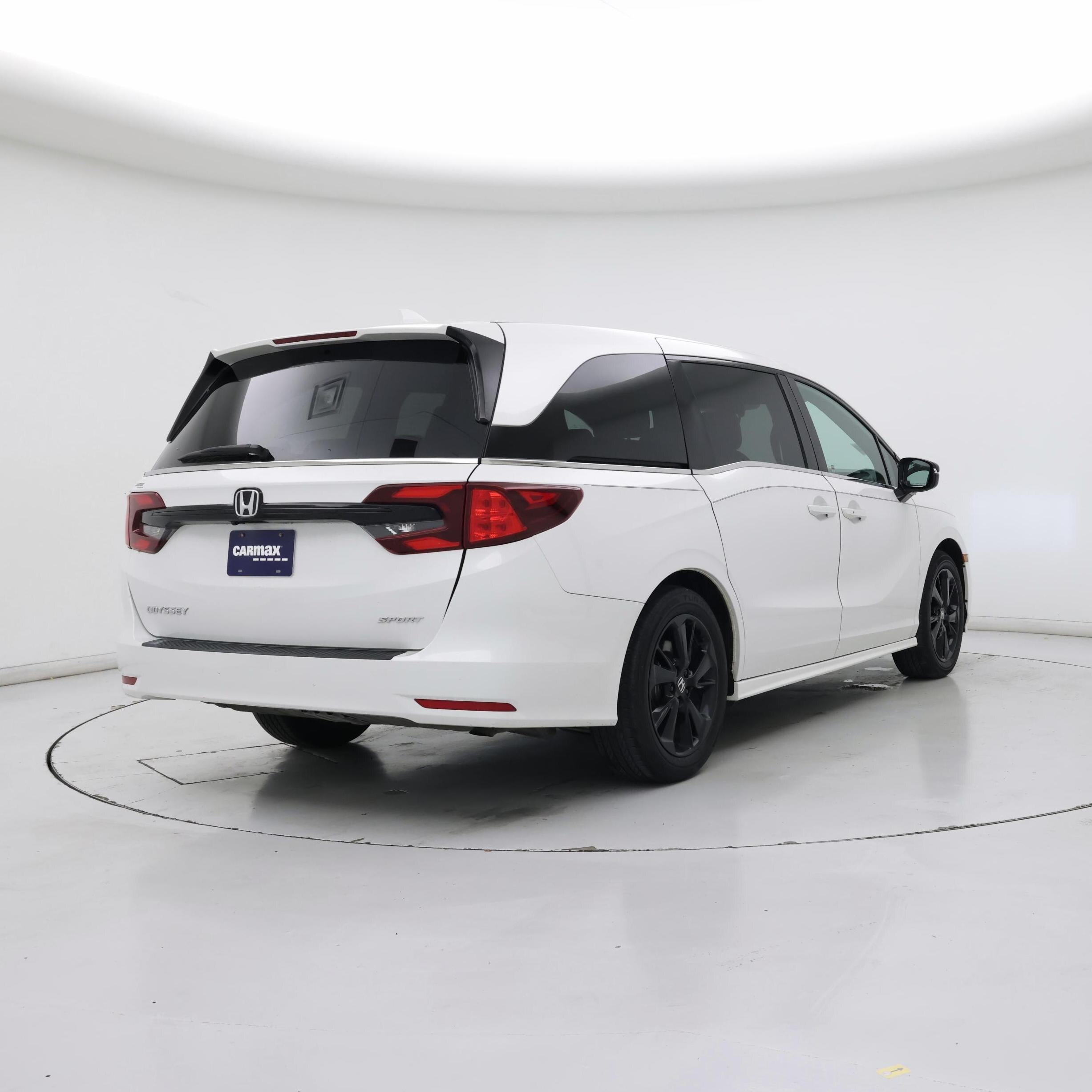 Thumbnail: 2023 Honda Odyssey - 8