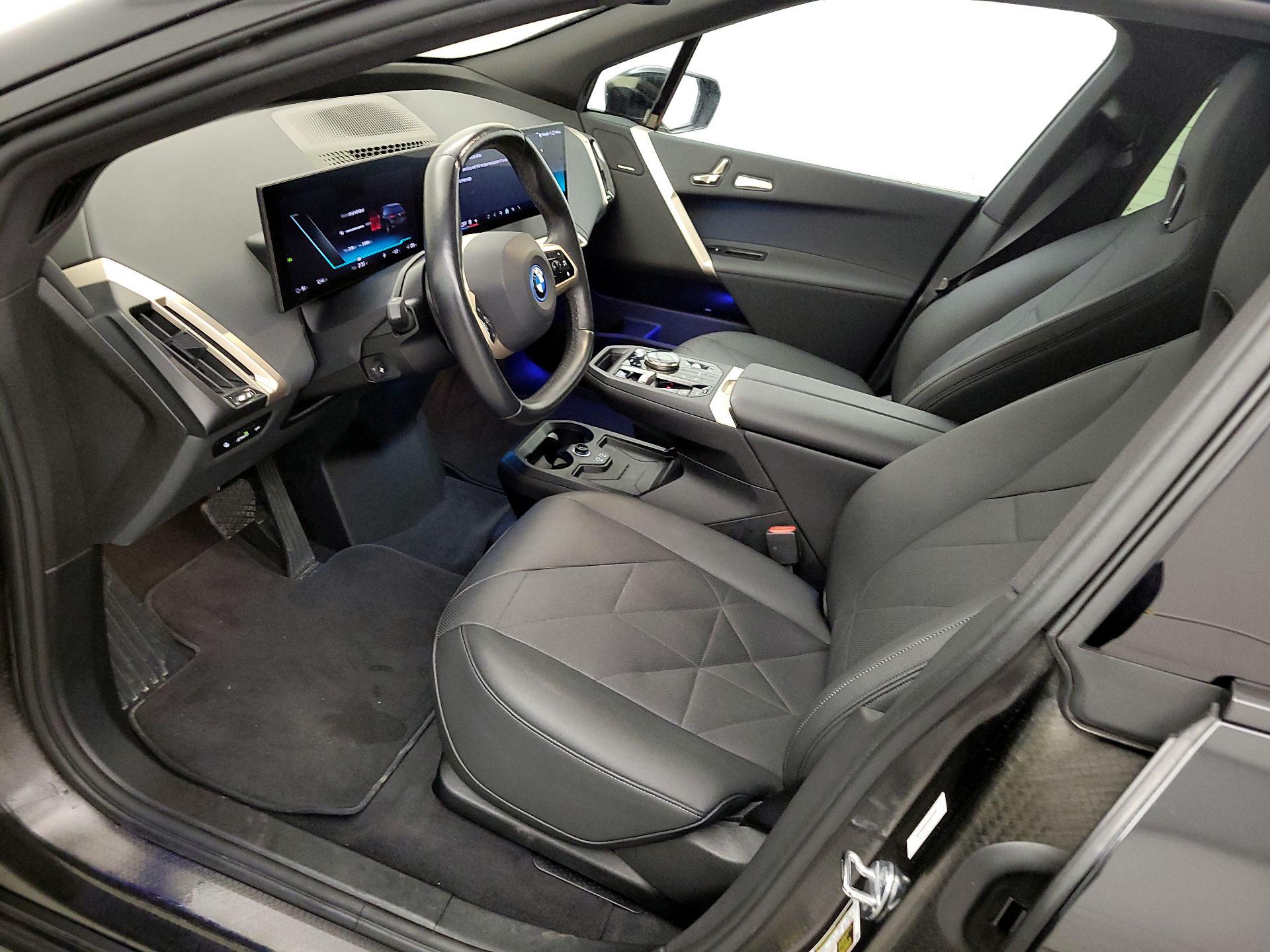 Thumbnail: 2025 BMW iX - 11