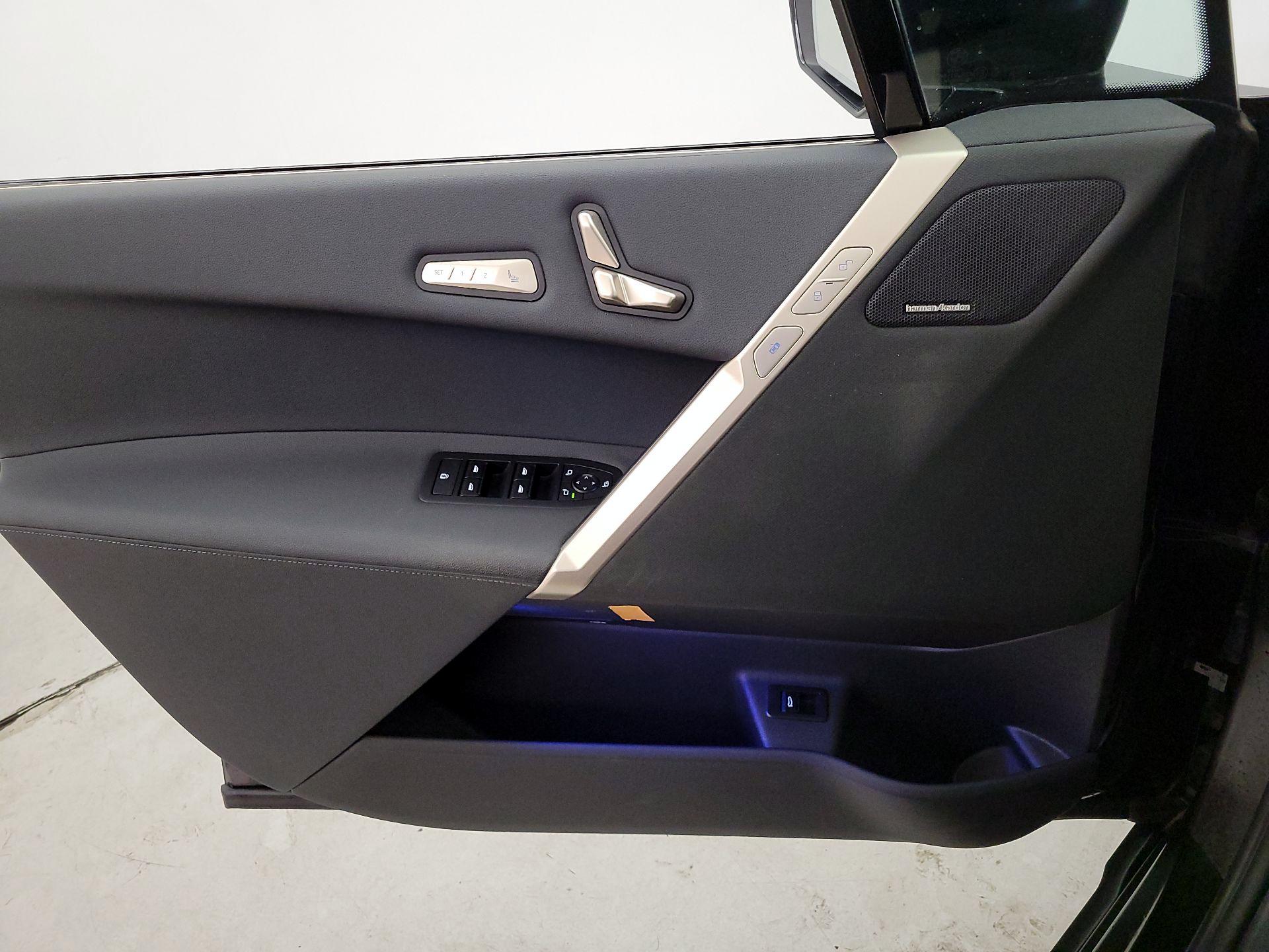 Thumbnail: 2025 BMW iX - 12