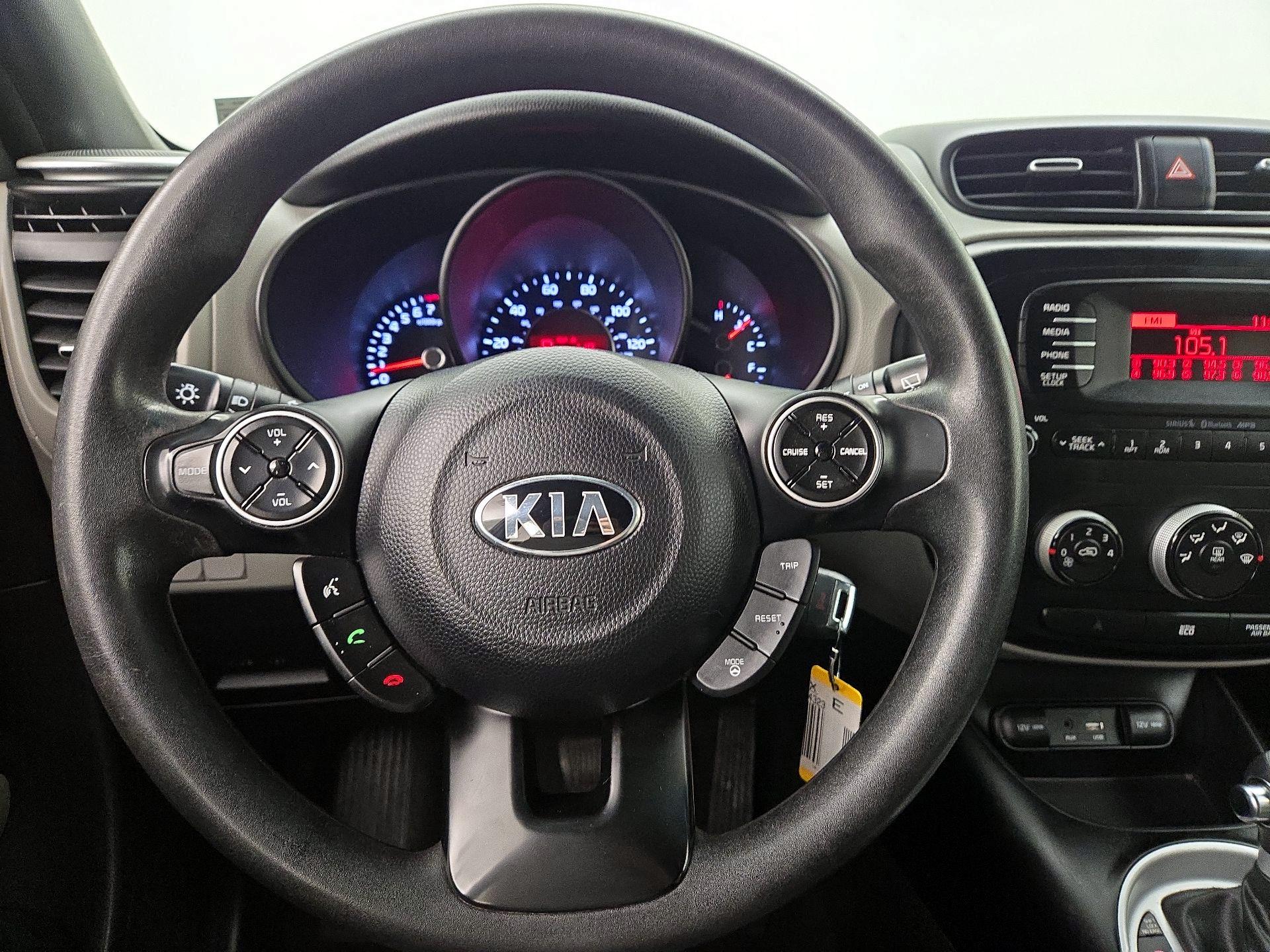Thumbnail: 2016 Kia Soul - 10