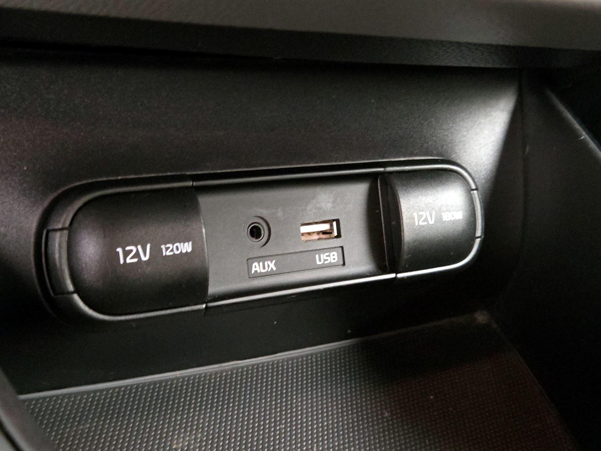 Thumbnail: 2016 Kia Soul - 16