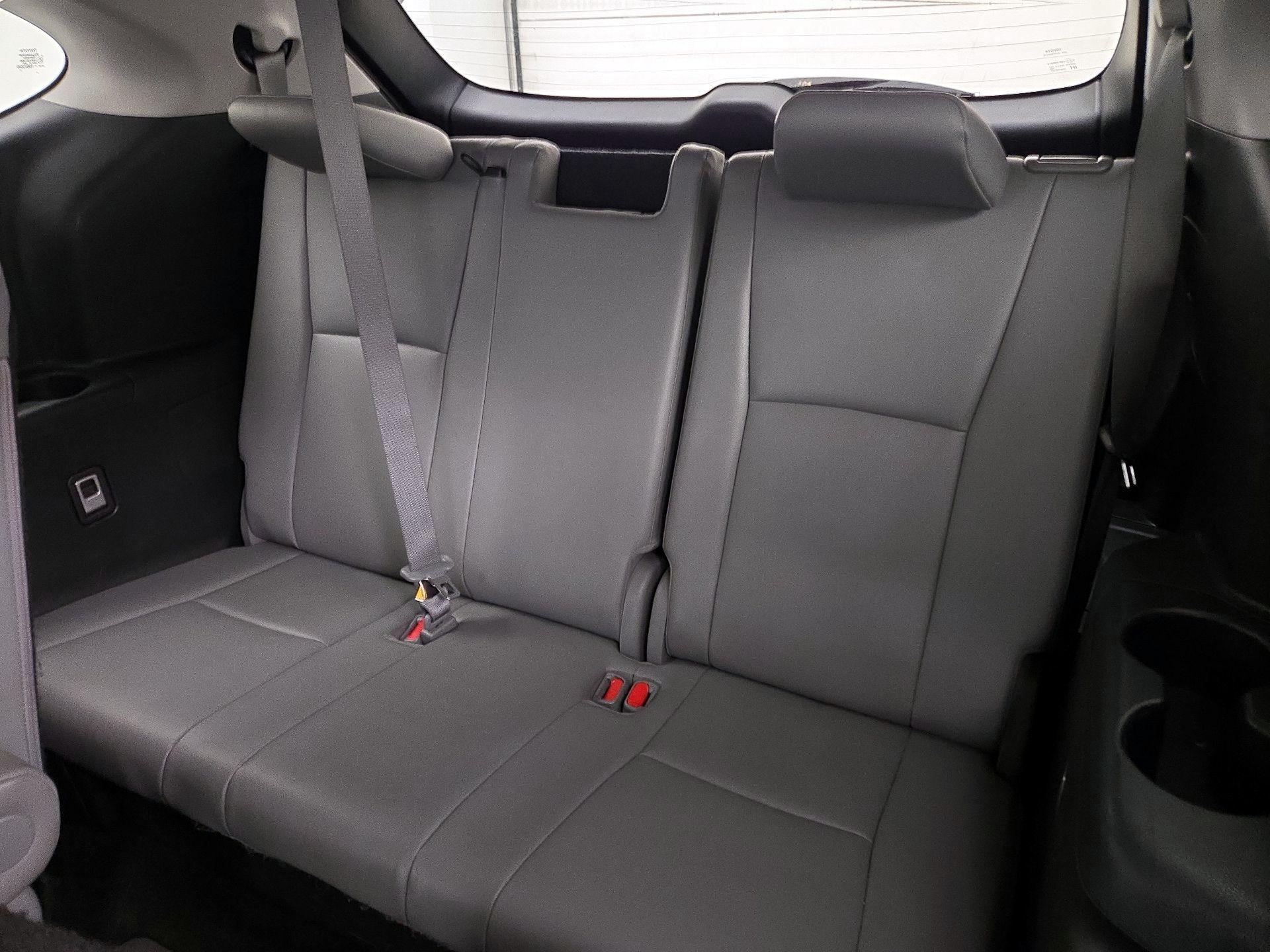 Thumbnail: 2023 Toyota Highlander - 20