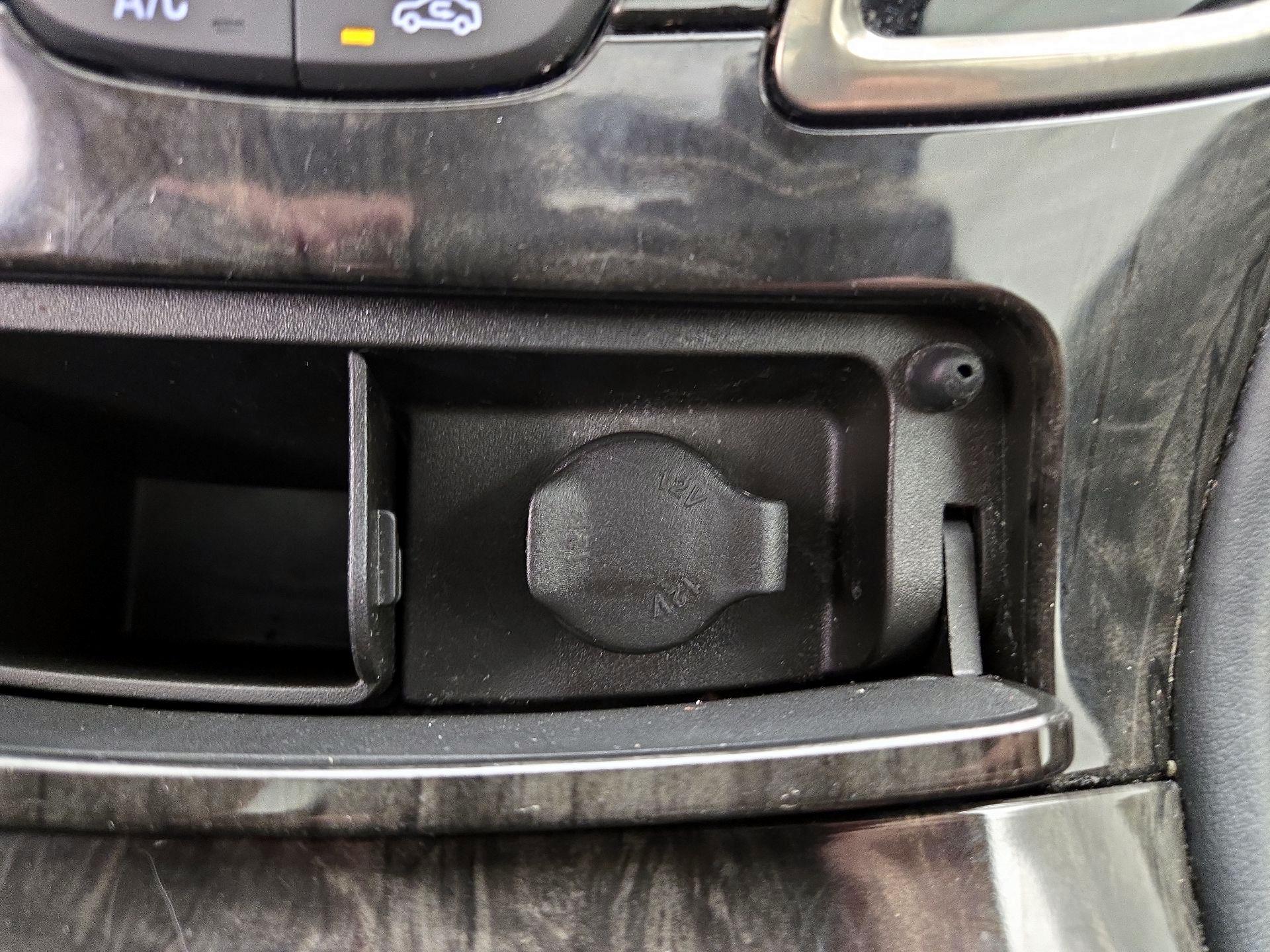 Thumbnail: 2016 Buick LaCrosse - 18