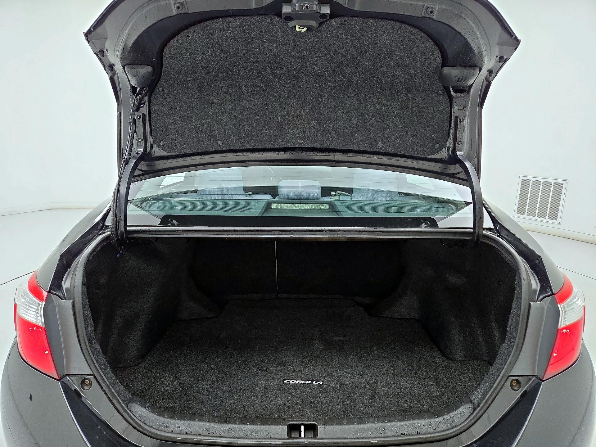 Thumbnail: 2014 Toyota Corolla - 19