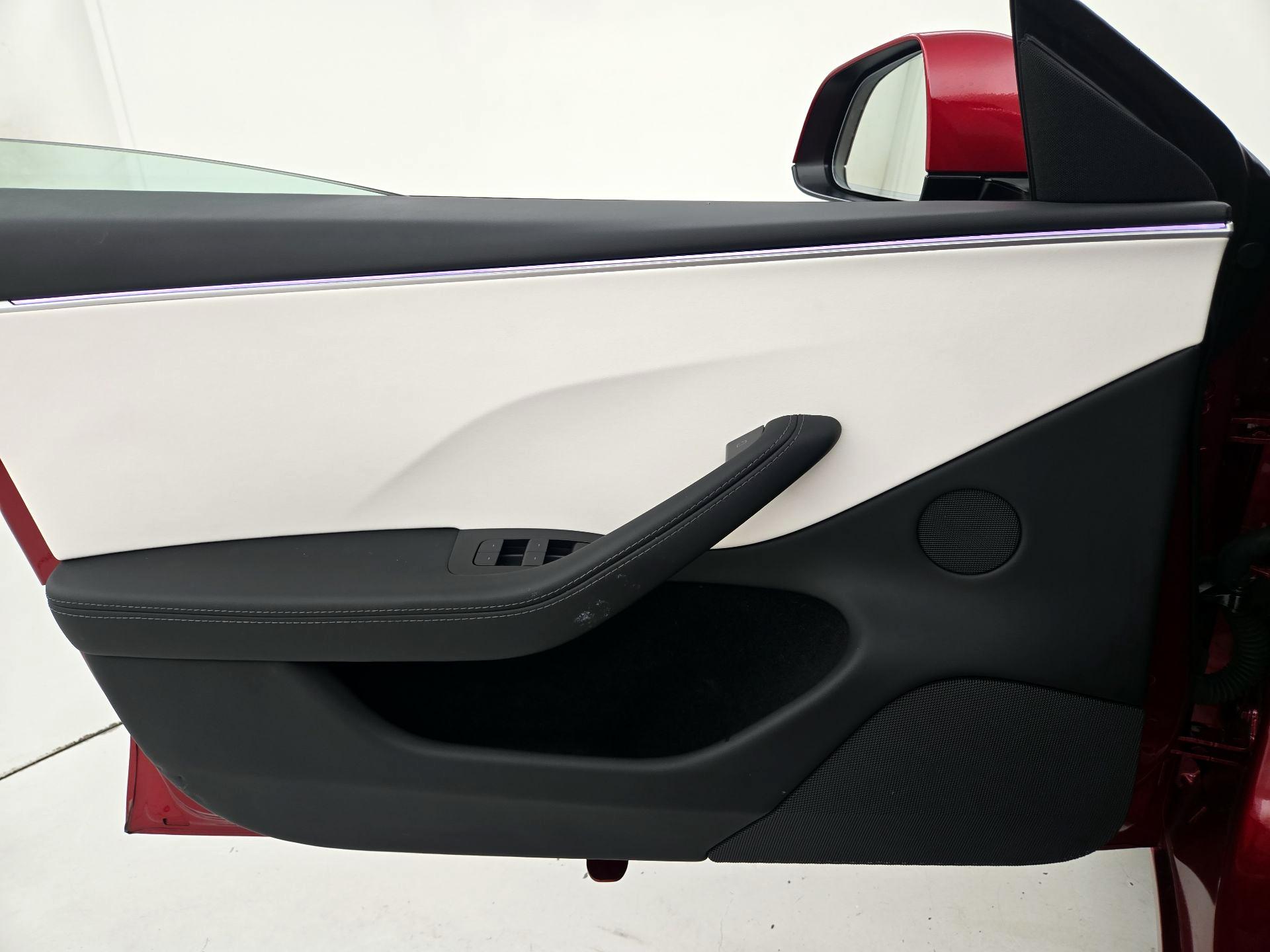 Thumbnail: 2025 Tesla Model 3 - 12