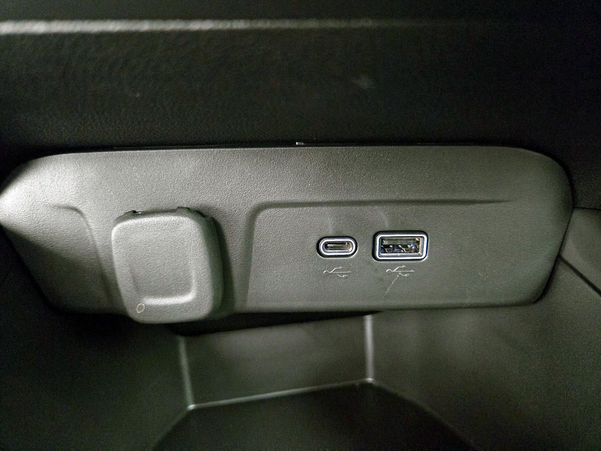 Thumbnail: 2025 Chevrolet Trax - 18