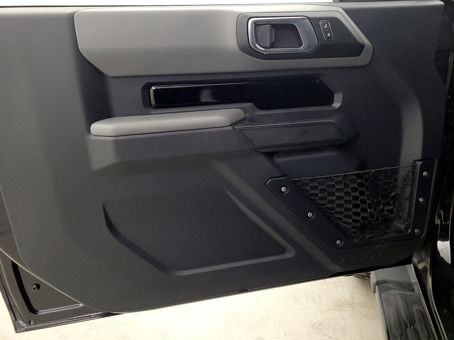 Thumbnail: 2022 Ford Bronco - 12