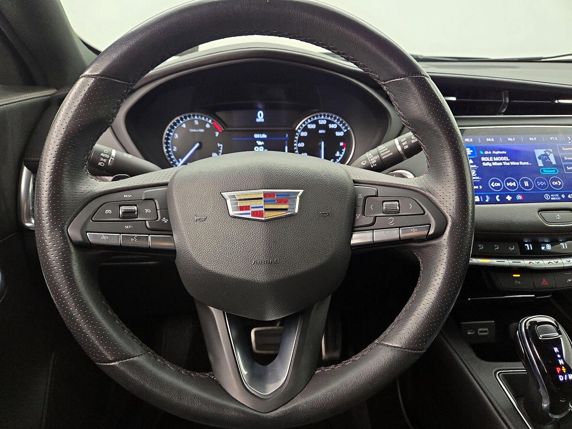 Thumbnail: 2023 Cadillac XT4 - 10