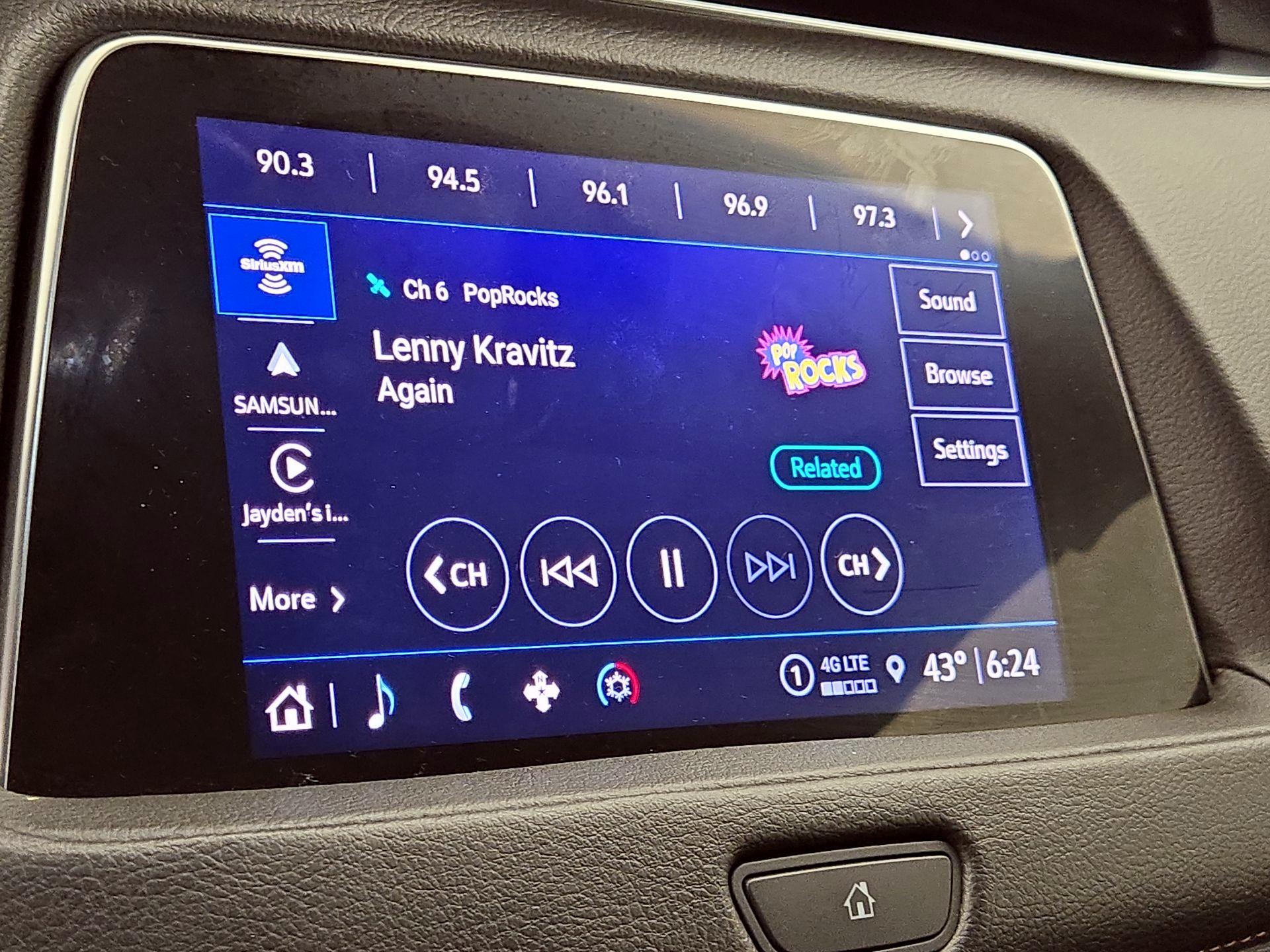 Thumbnail: 2023 Cadillac XT4 - 14