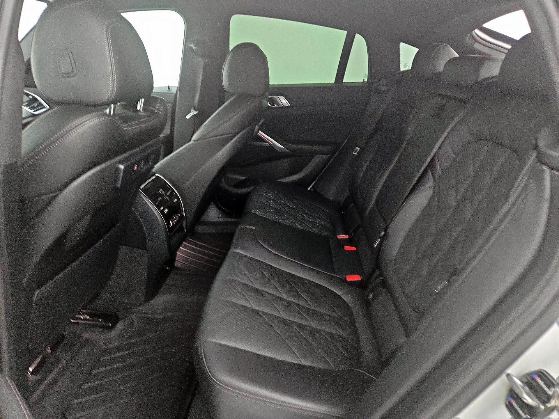 Thumbnail: 2023 BMW X6 - 18