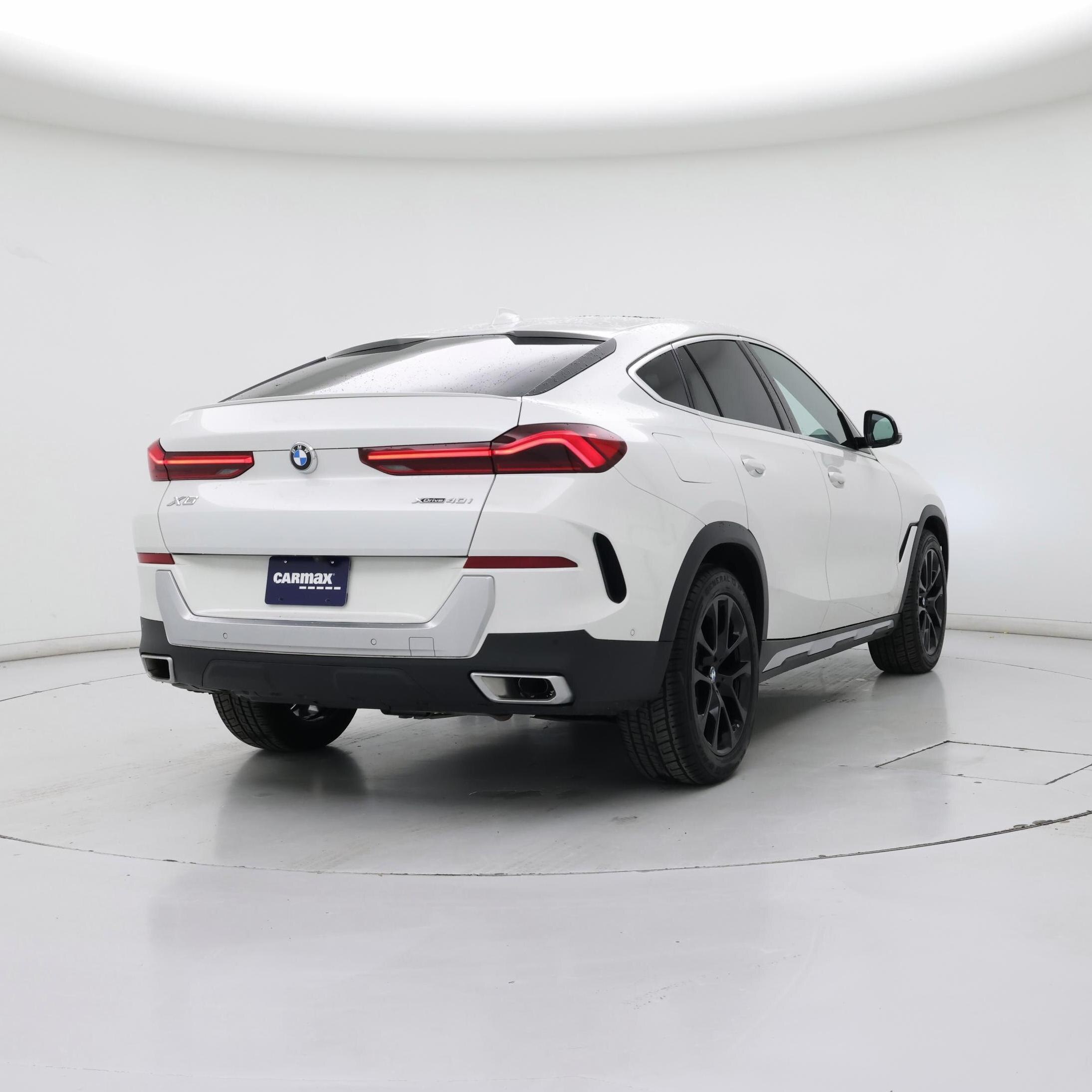 Thumbnail: 2023 BMW X6 - 8