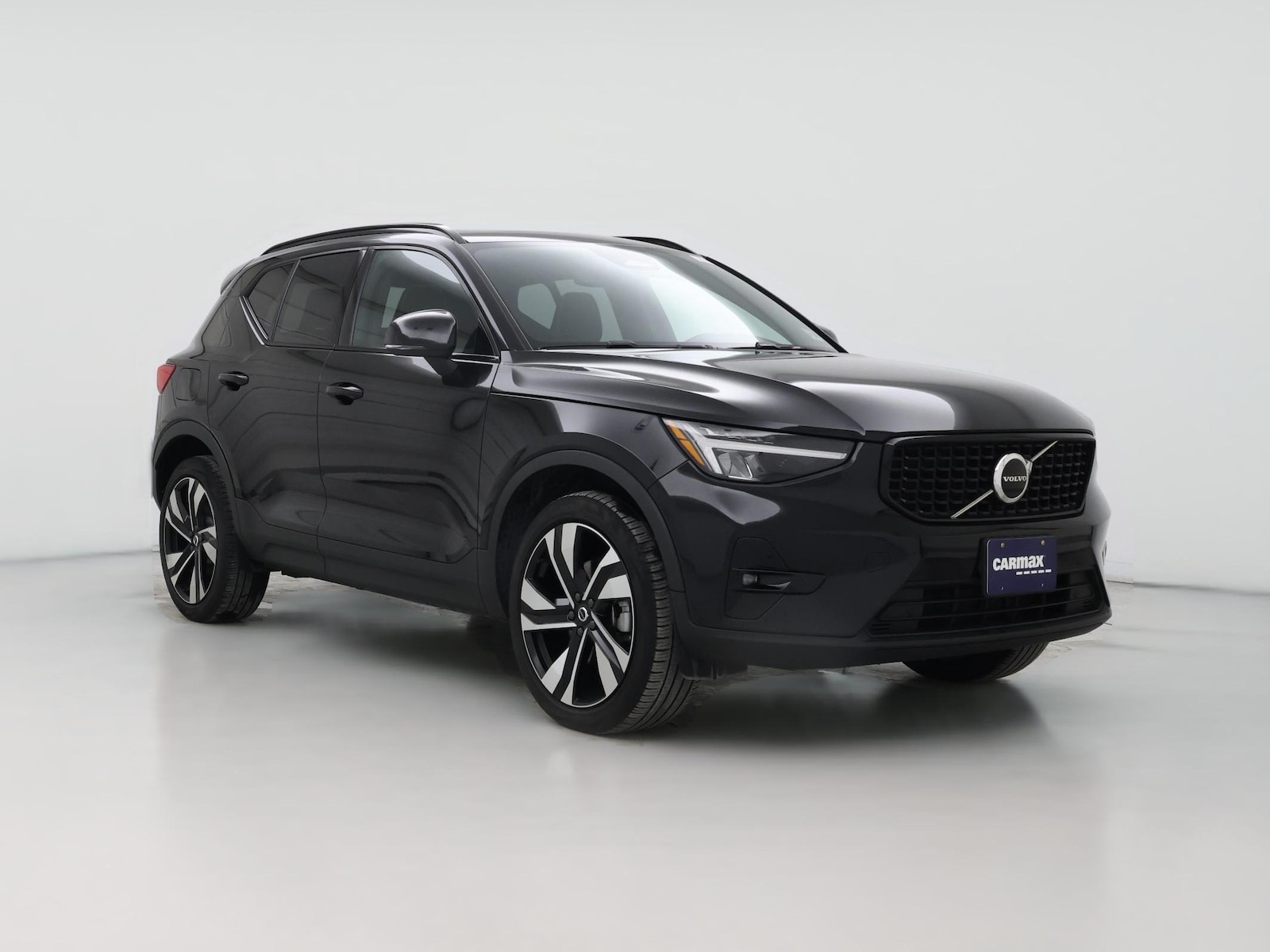 2023 Volvo XC40 Plus