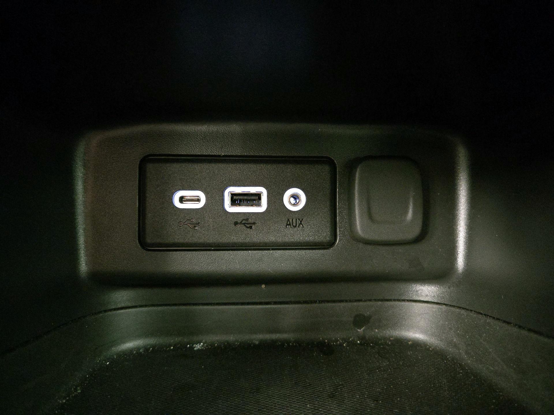 Thumbnail: 2023 Chevrolet Equinox - 19