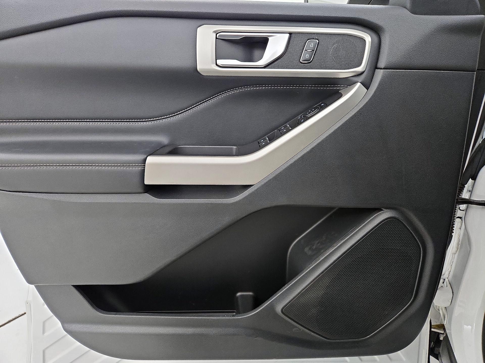 Thumbnail: 2022 Ford Explorer - 12