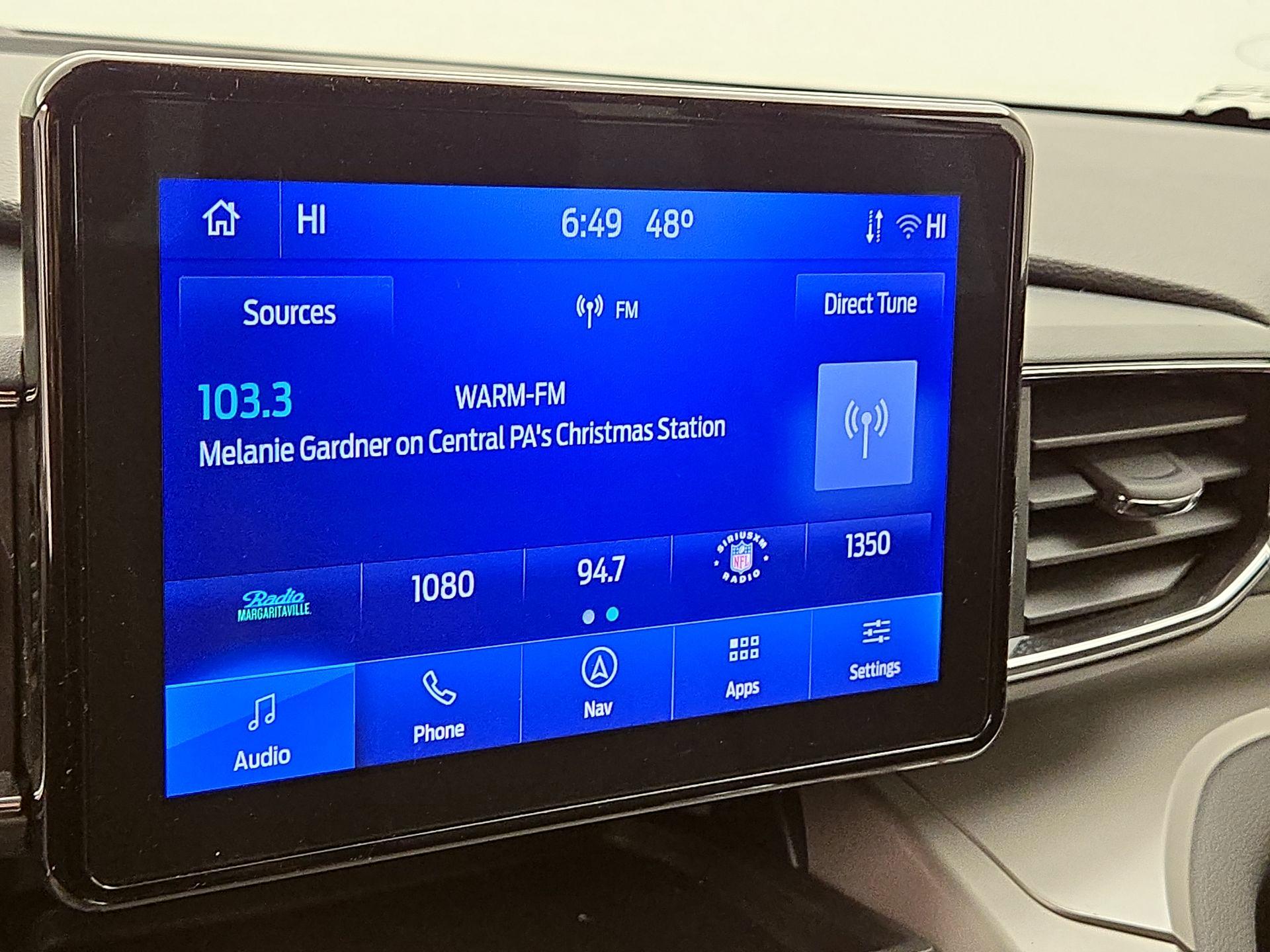 Thumbnail: 2022 Ford Explorer - 16