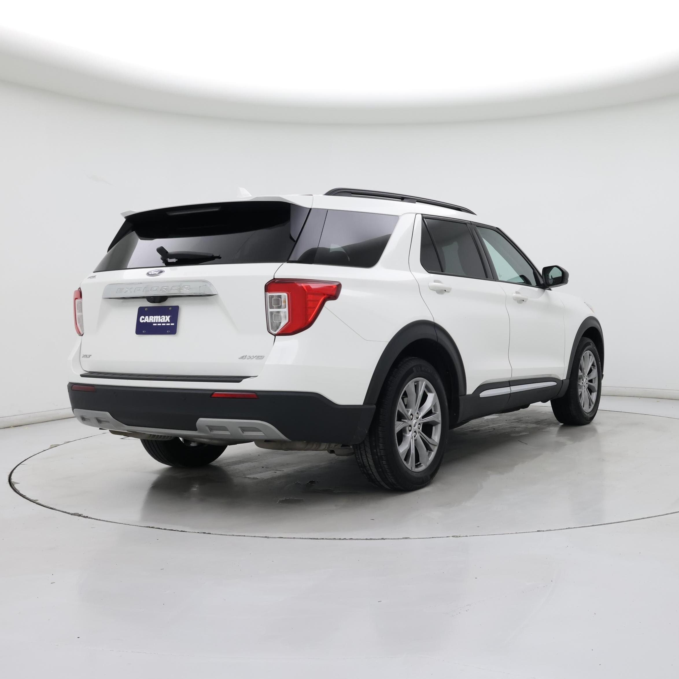 Thumbnail: 2022 Ford Explorer - 8