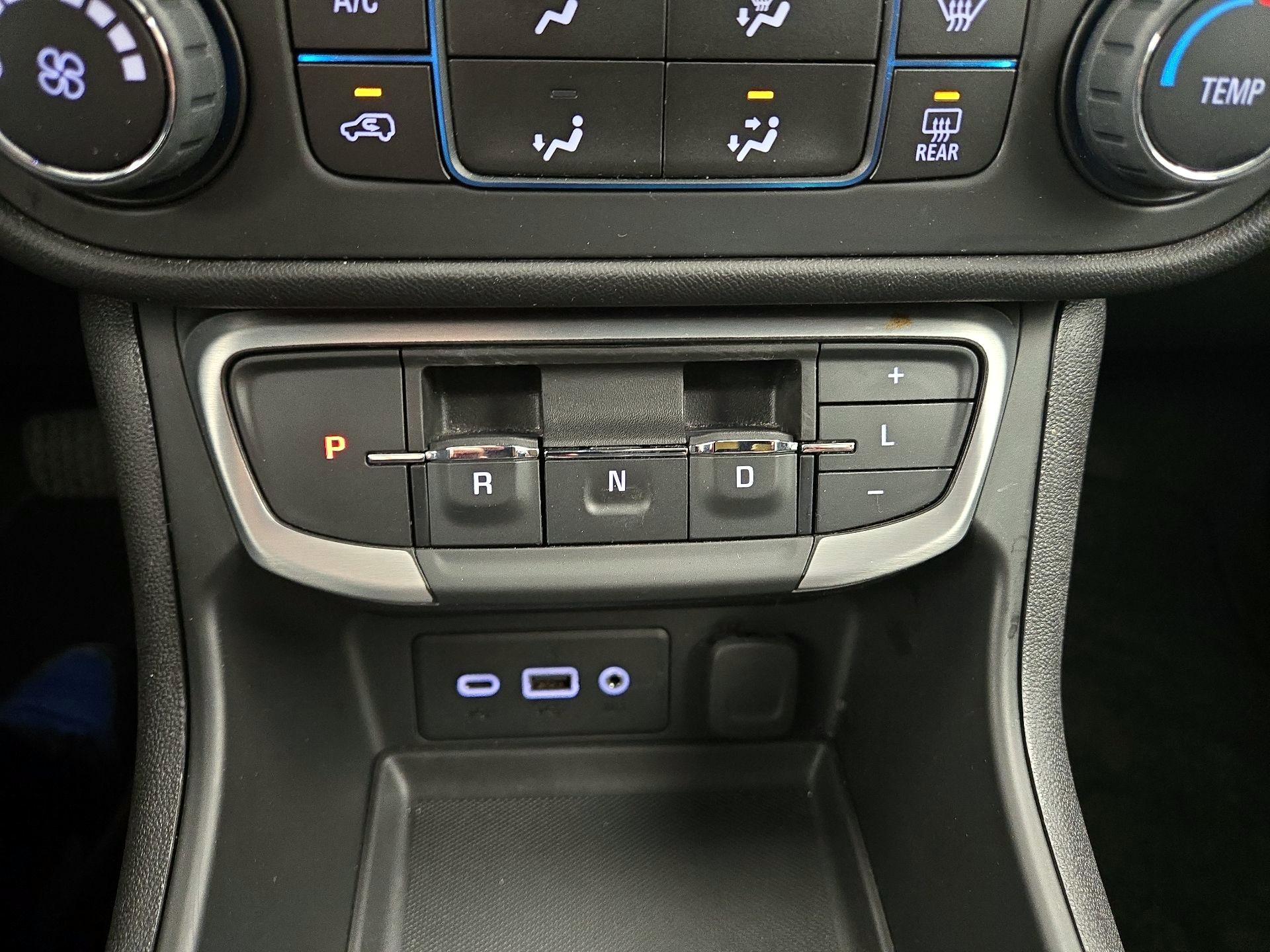 Thumbnail: 2024 GMC Terrain - 17