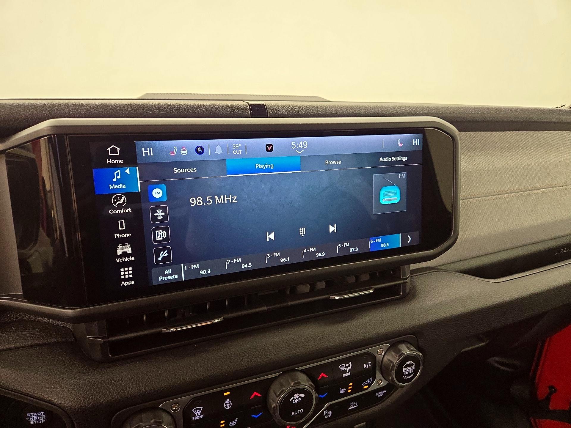 Thumbnail: 2025 Jeep Wrangler - 15