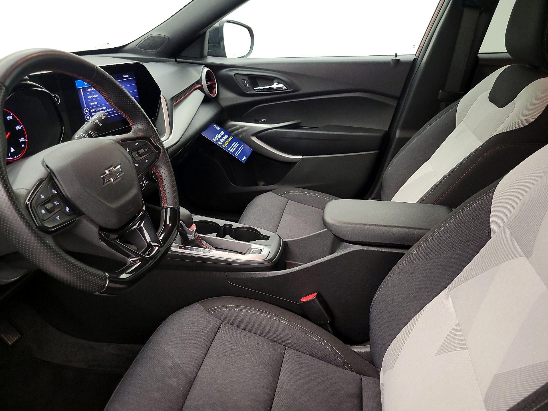 Thumbnail: 2024 Chevrolet Trax - 11